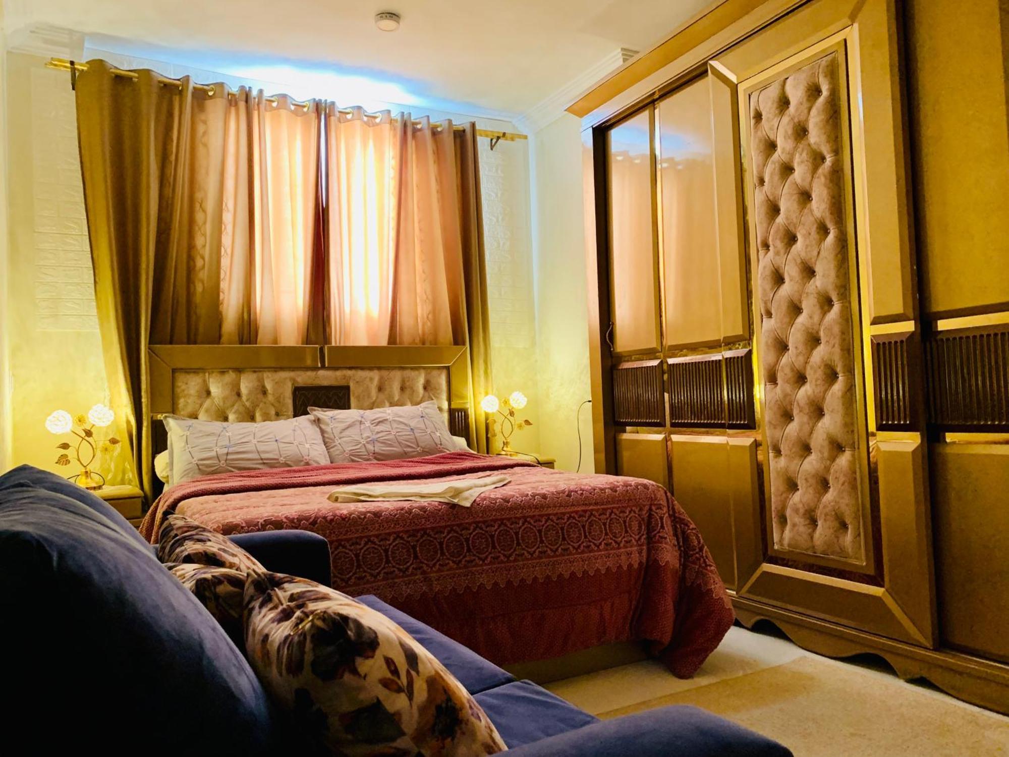 Loay Pyramids View Homestay