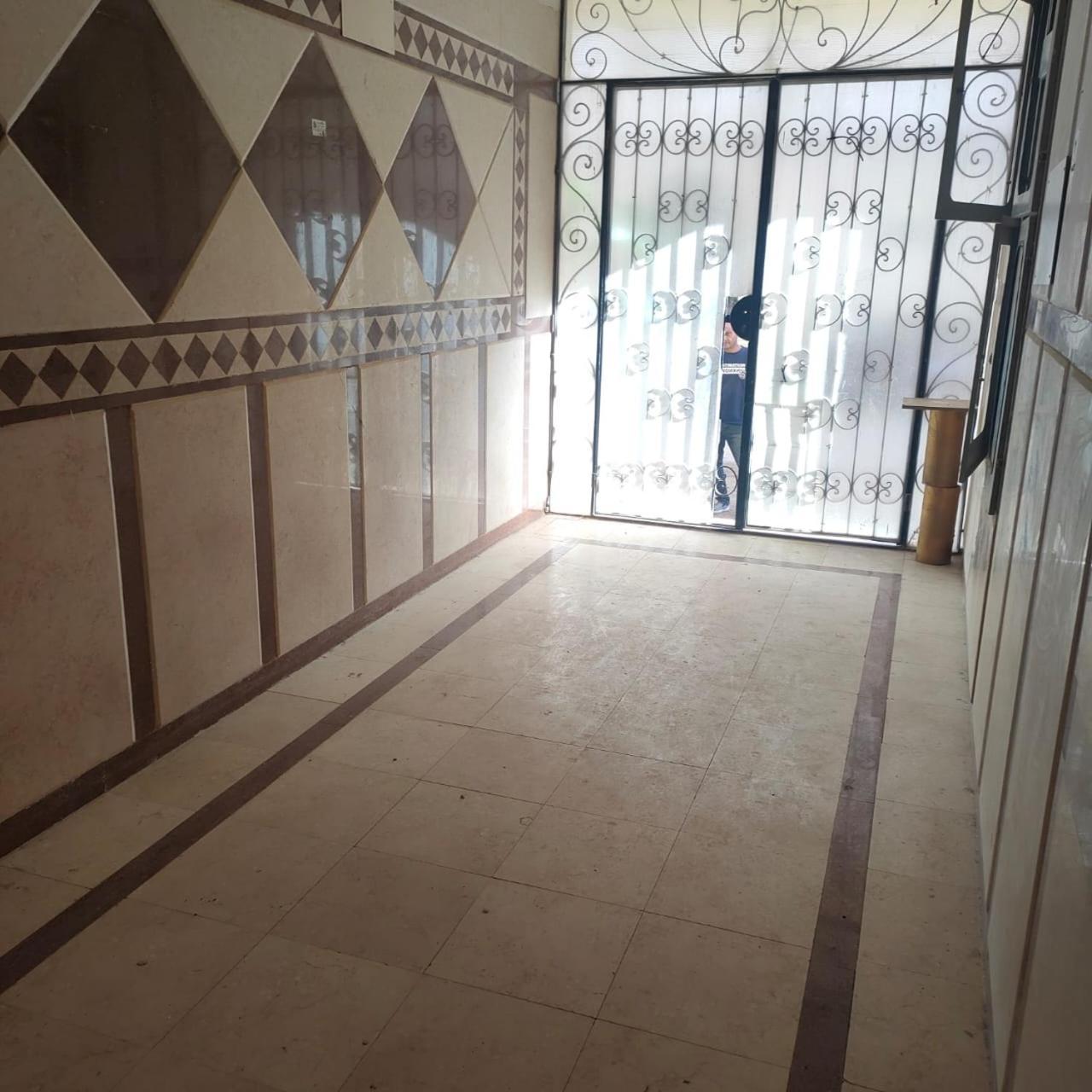 Apartment 3 *