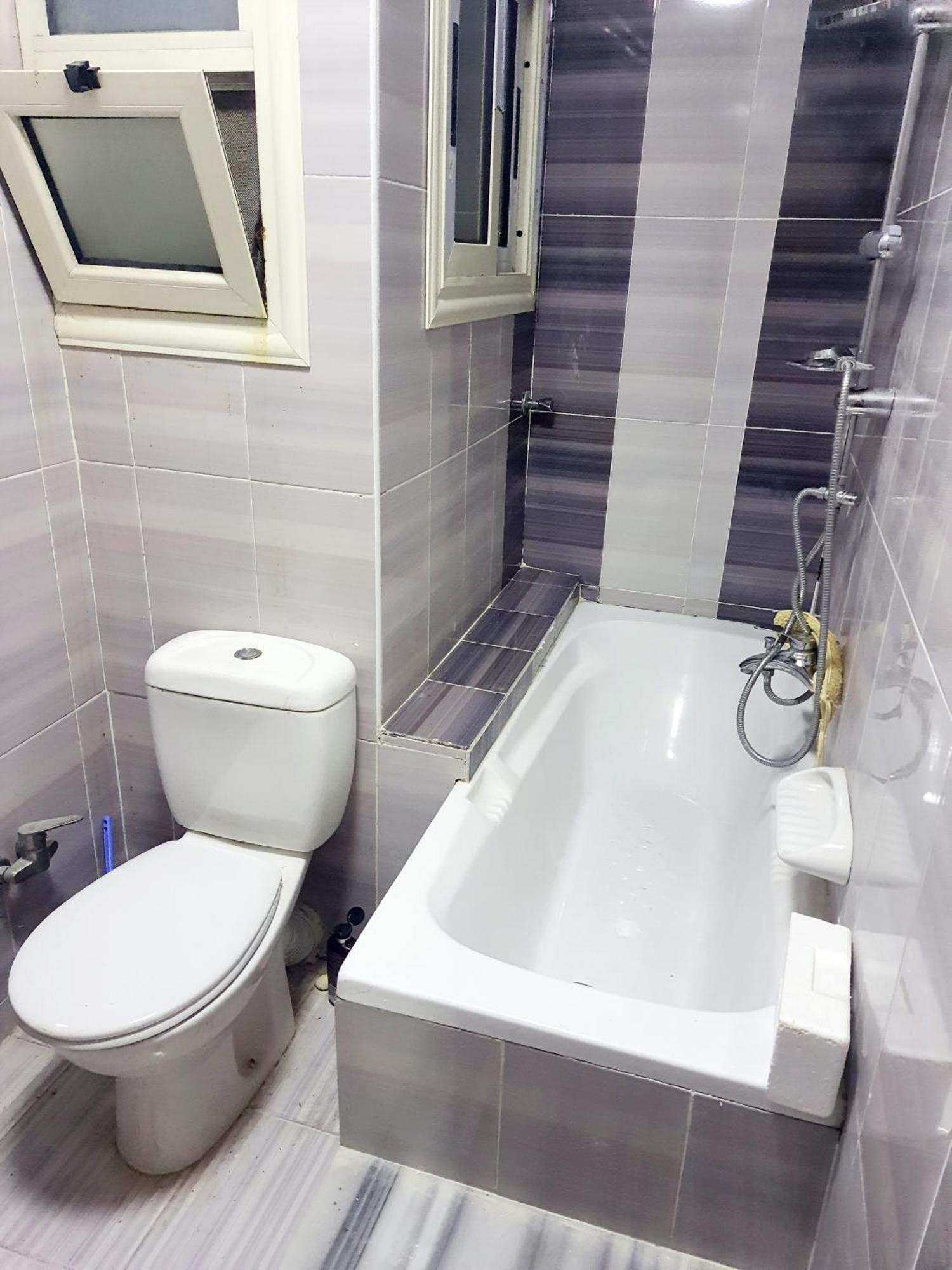 Daire Sea And Montaza Palace View 2 Bedrooms Alexandria,2 Full Bathrooms, With 2 Ac And 1 Stand Fan, Free Wifi , Available Year Days With 3 Heavy Blankets