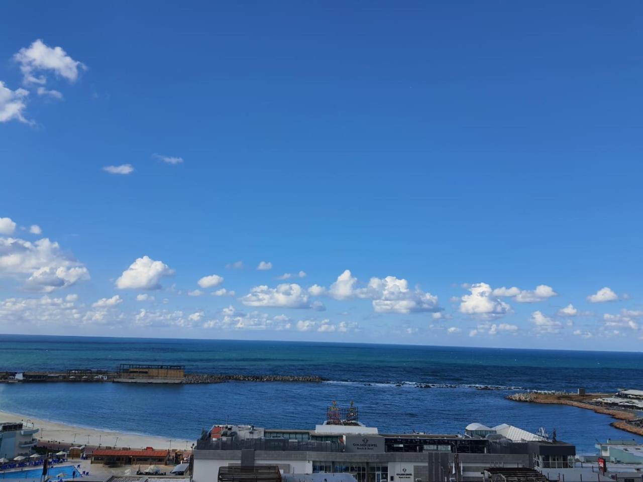 Square - Brand New Luxury With Stunning Sea View *
