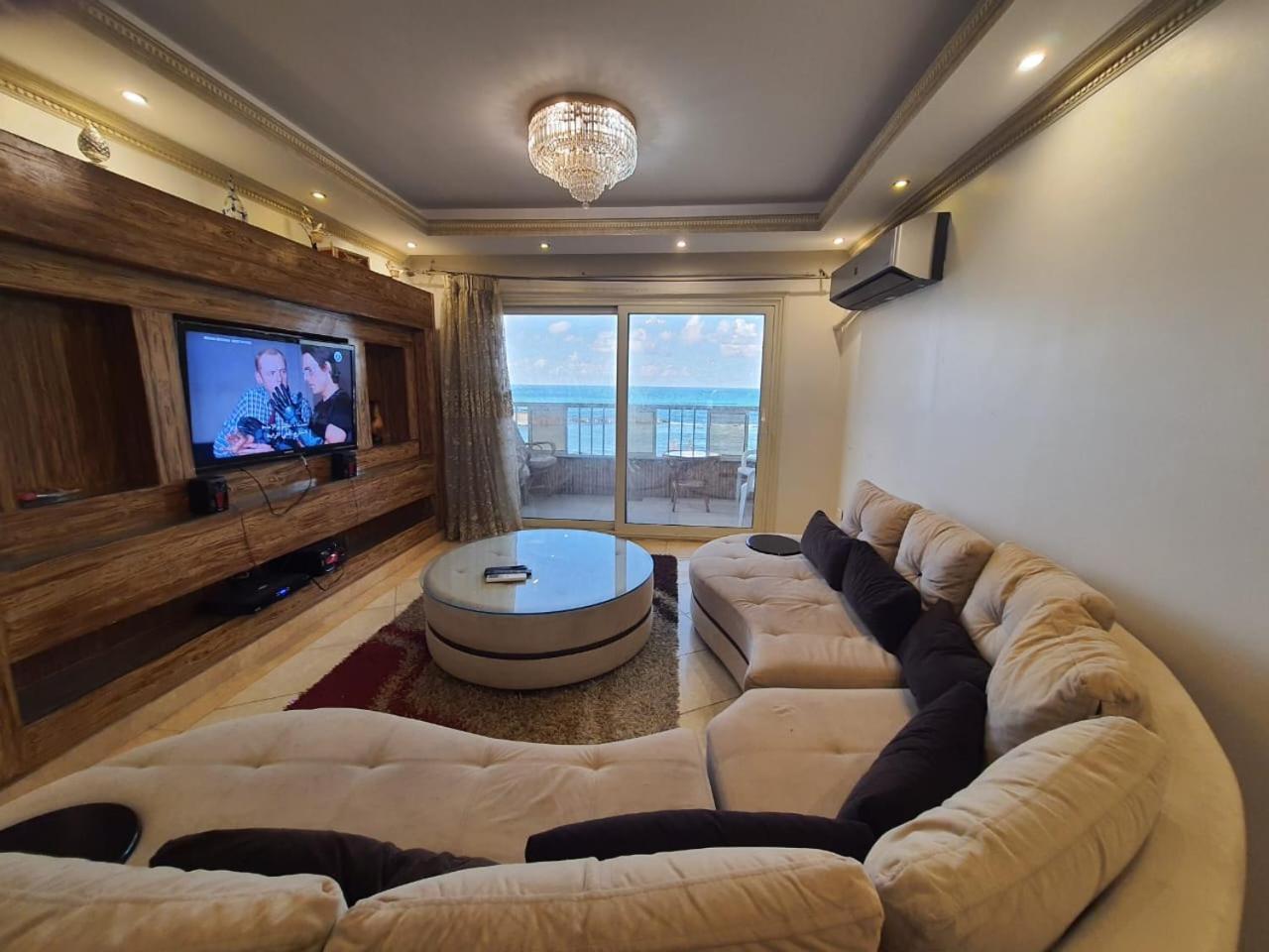 Square - Brand New Luxury With Stunning Sea View Apartment