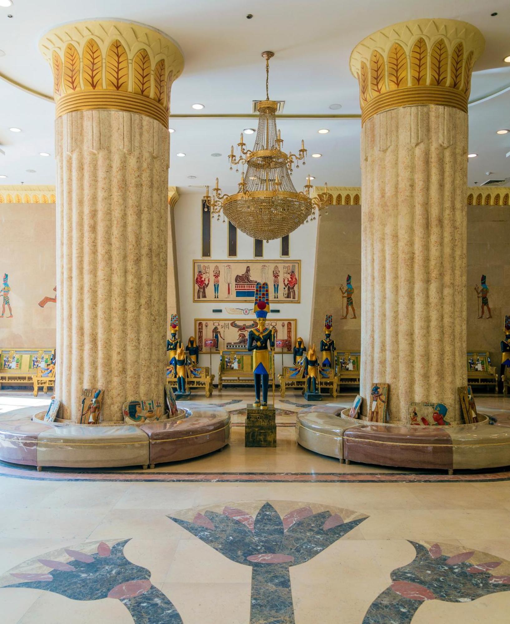 Hotel Regency Pyramids