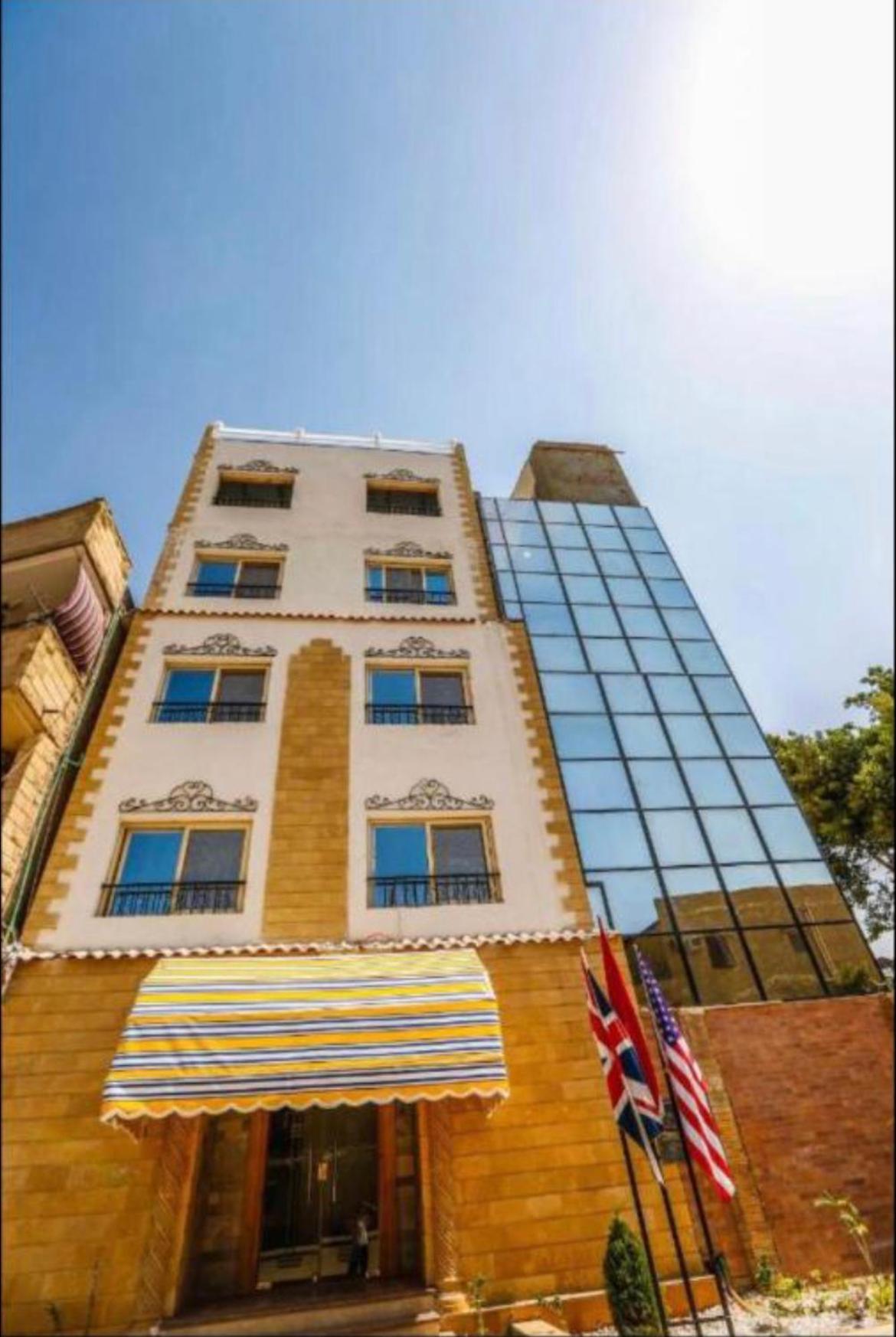 Hotel Jimmy Pyramids 4*