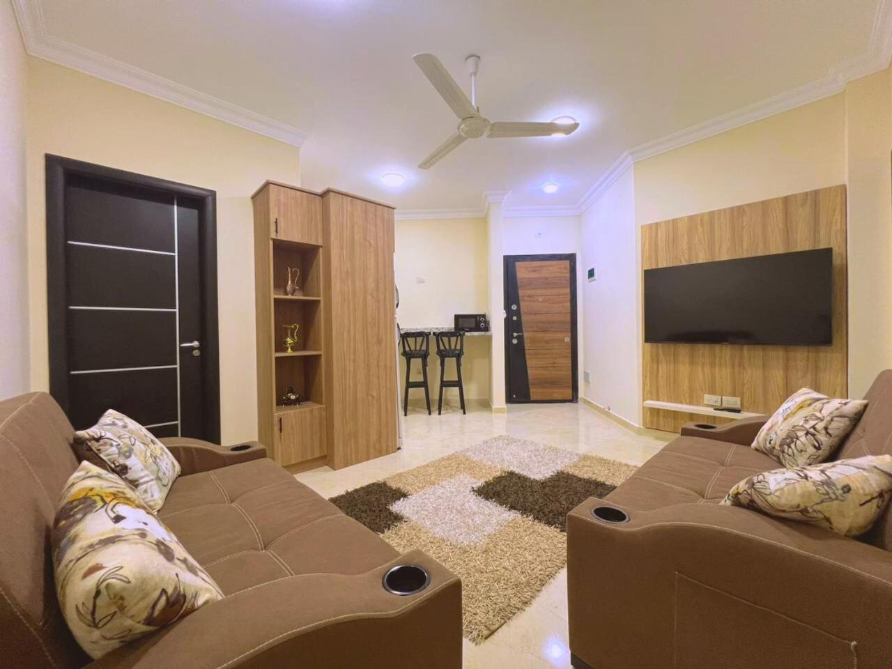Front In Hurghada La Quinta Compound Apartment