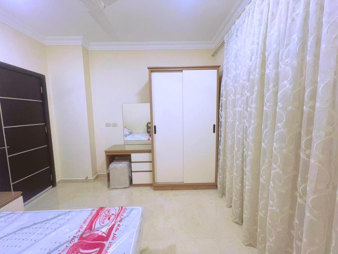 Front In Hurghada La Quinta Compound Apartment *