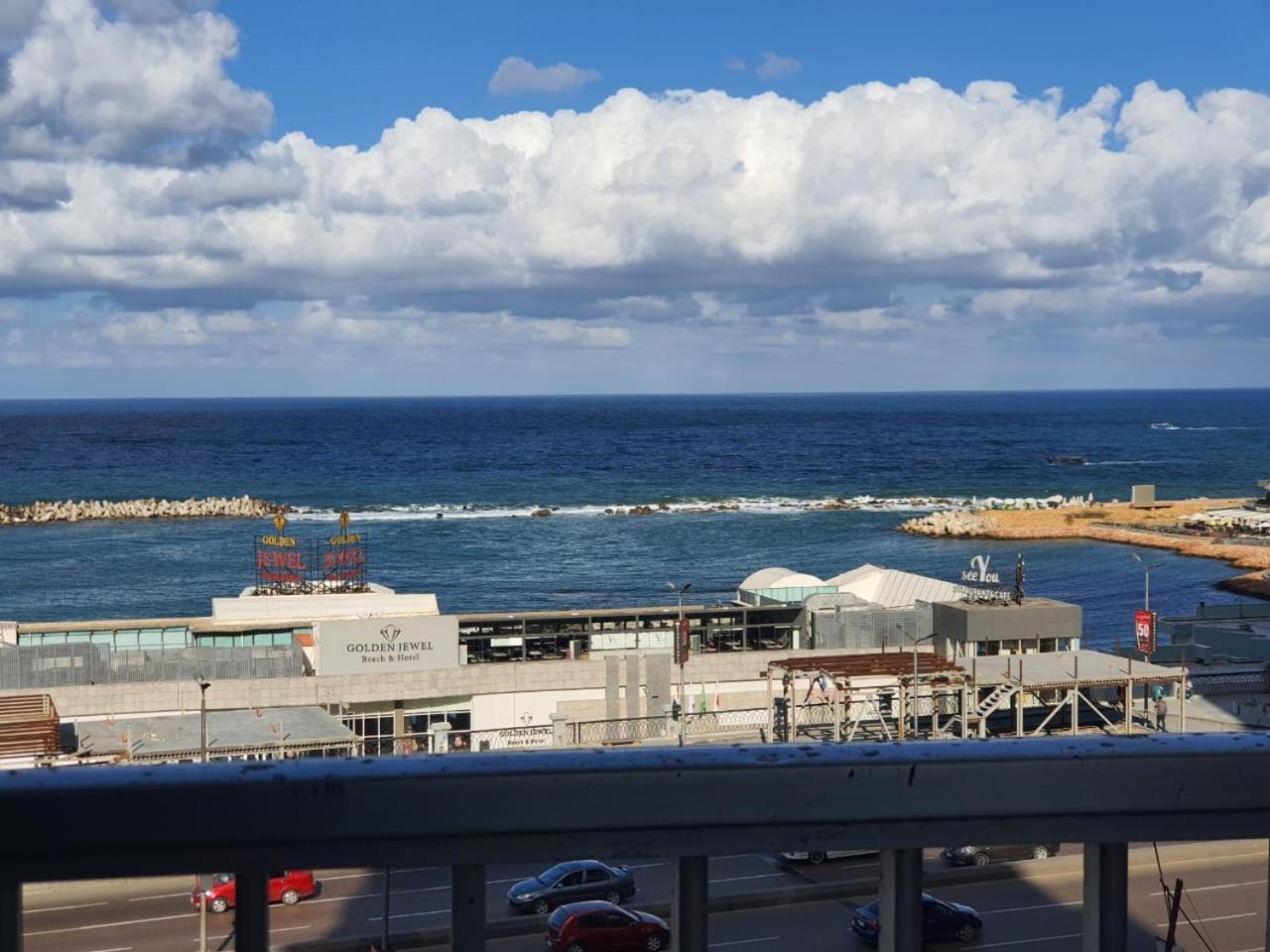 Square - Brand New Luxury With Stunning Sea View Apartment