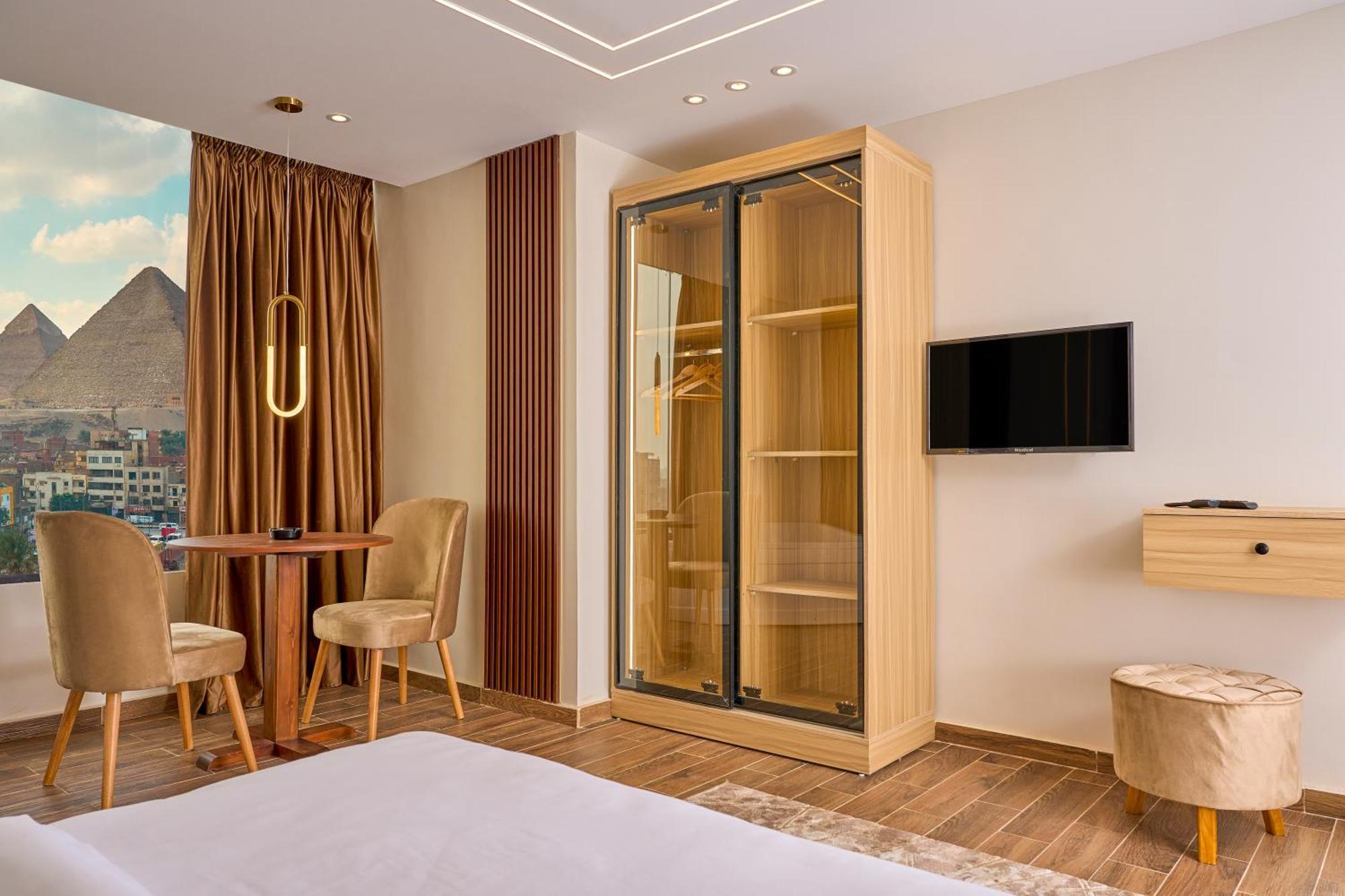 Rotana Pyramids View Hostel *