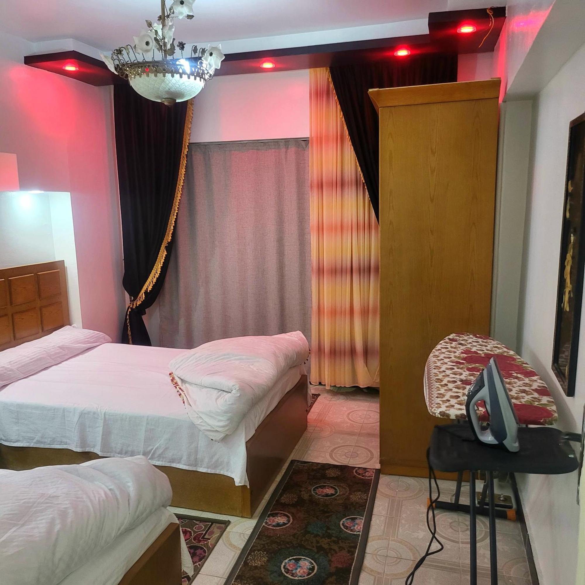 شقه فى ميامى بالاسكندريه مطله على البحر Apartment *