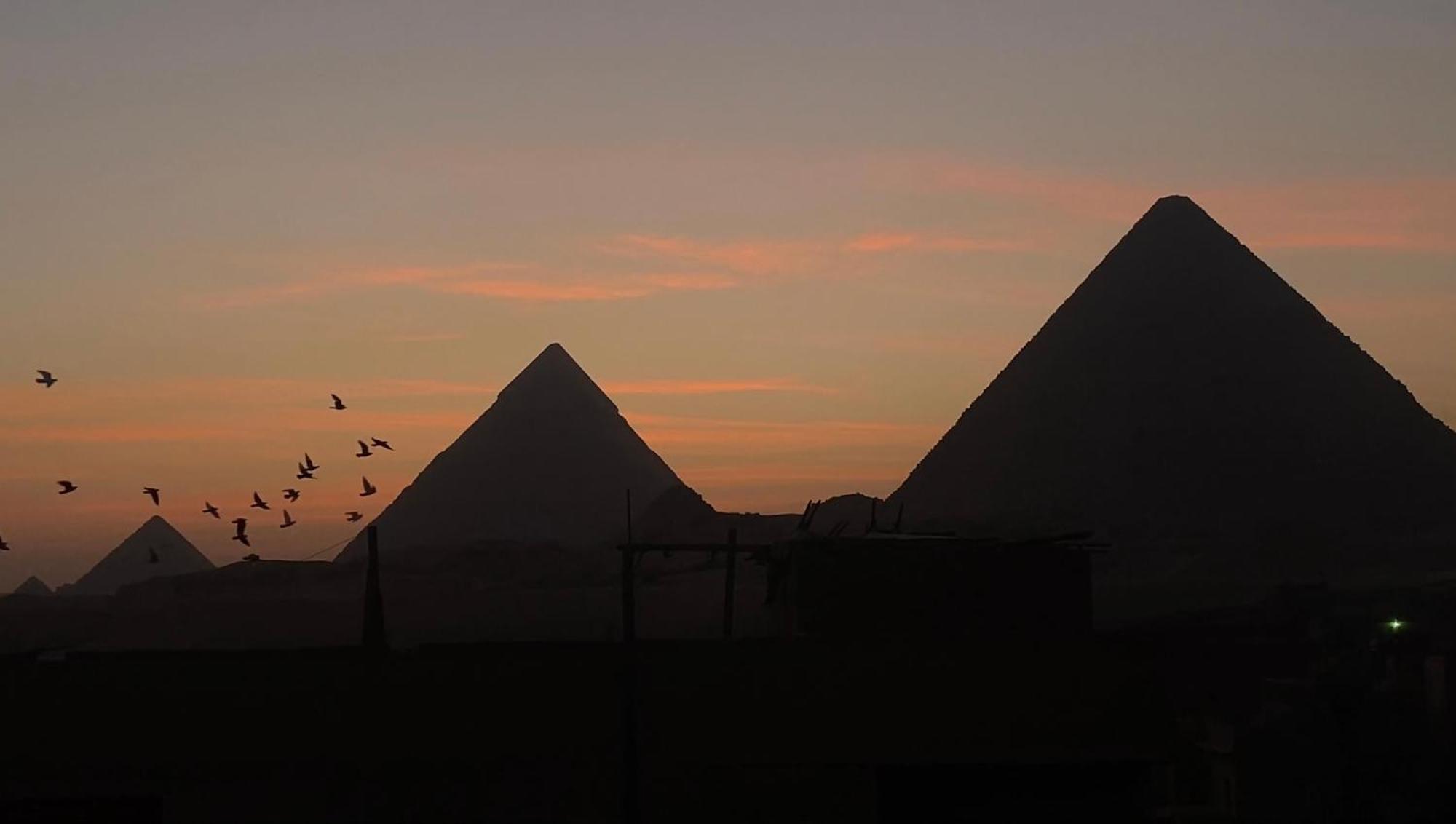 Horus Pyramids View Apartment Cairo