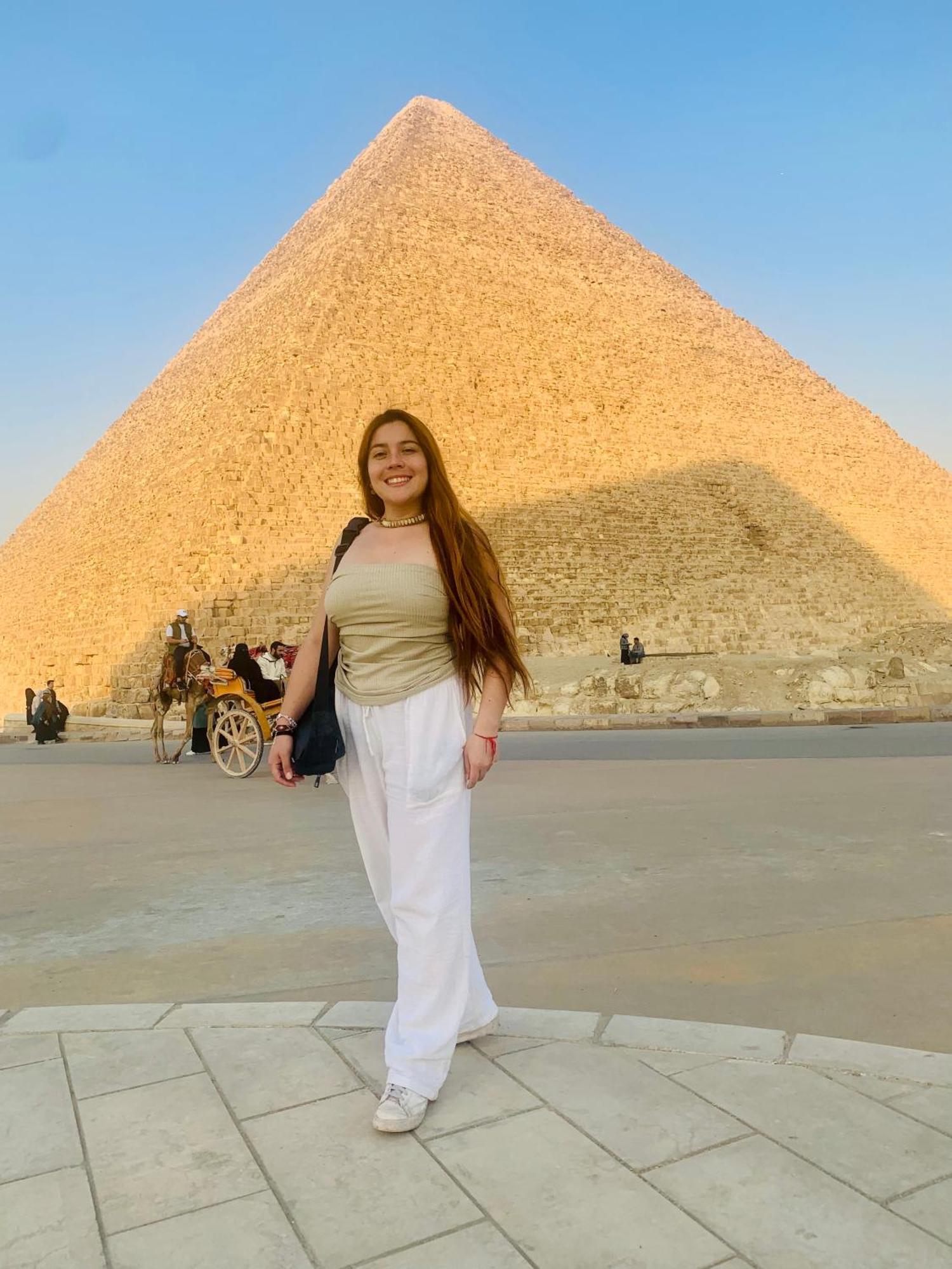 Loay Pyramids View Kahire