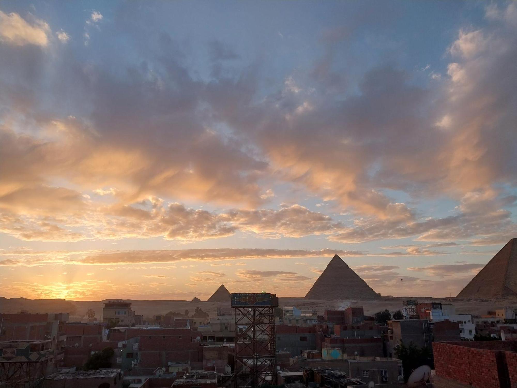 Eagles Pyramids View *