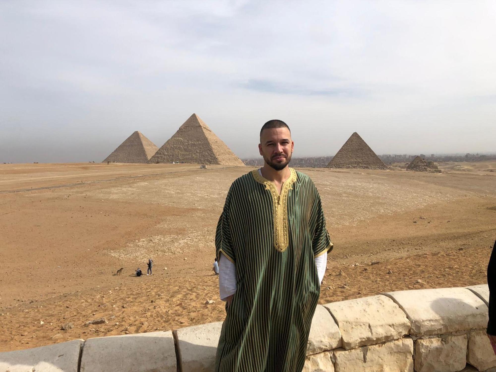 Loay Pyramids View