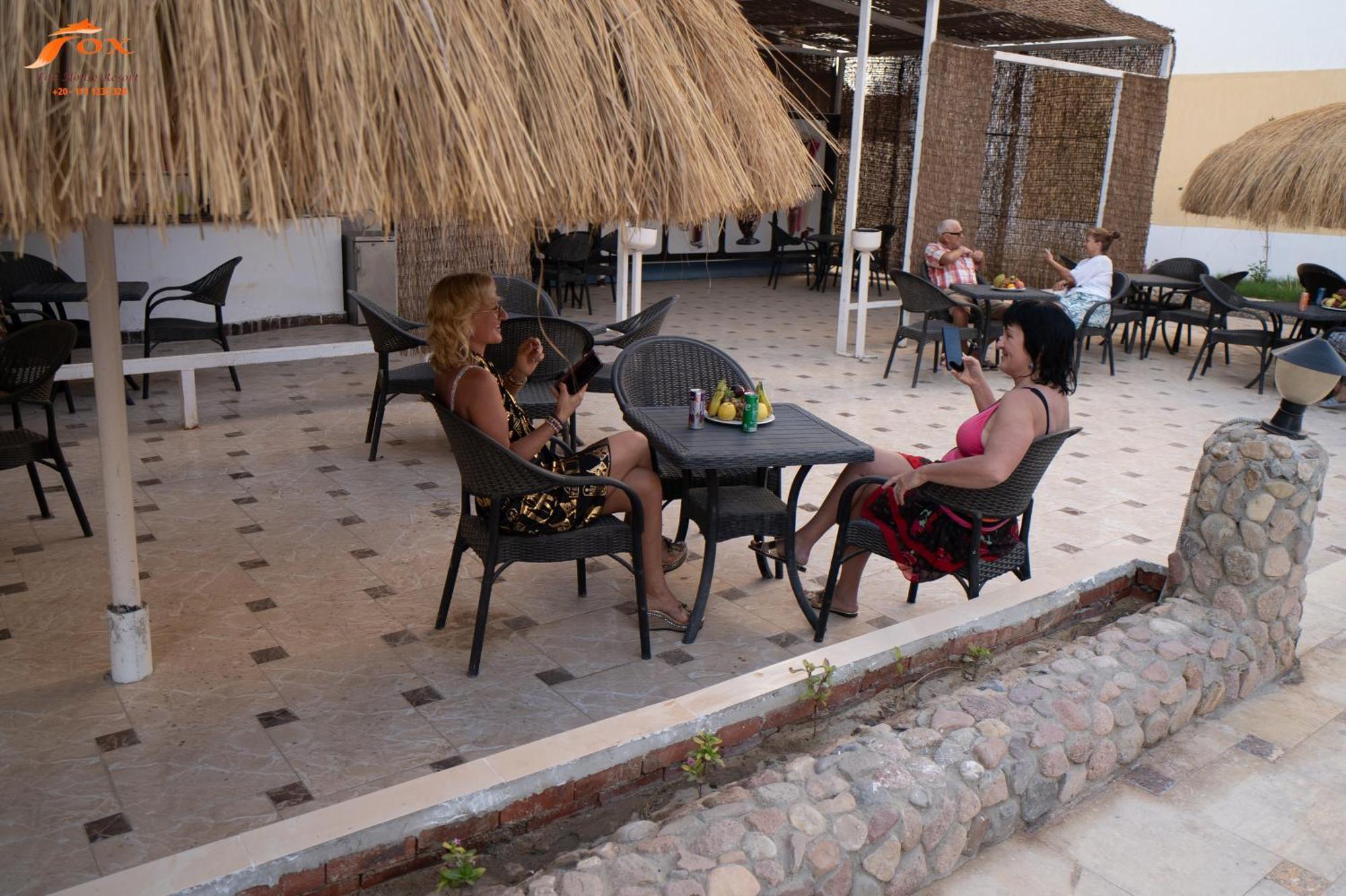 Fox House Beash & Kite Surfing Point Resort