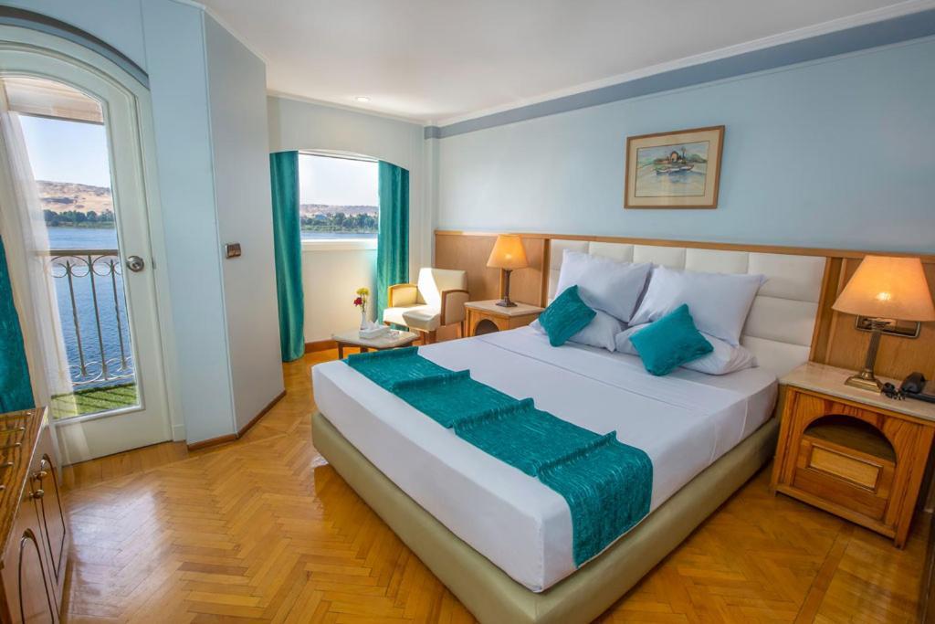 Hotel Nile Cruise To Aswan Every Monday, Thursday And Saturday And Trip To Abo Simple 5*