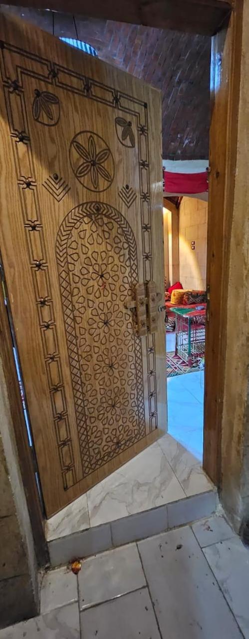 Queen House * Aswan