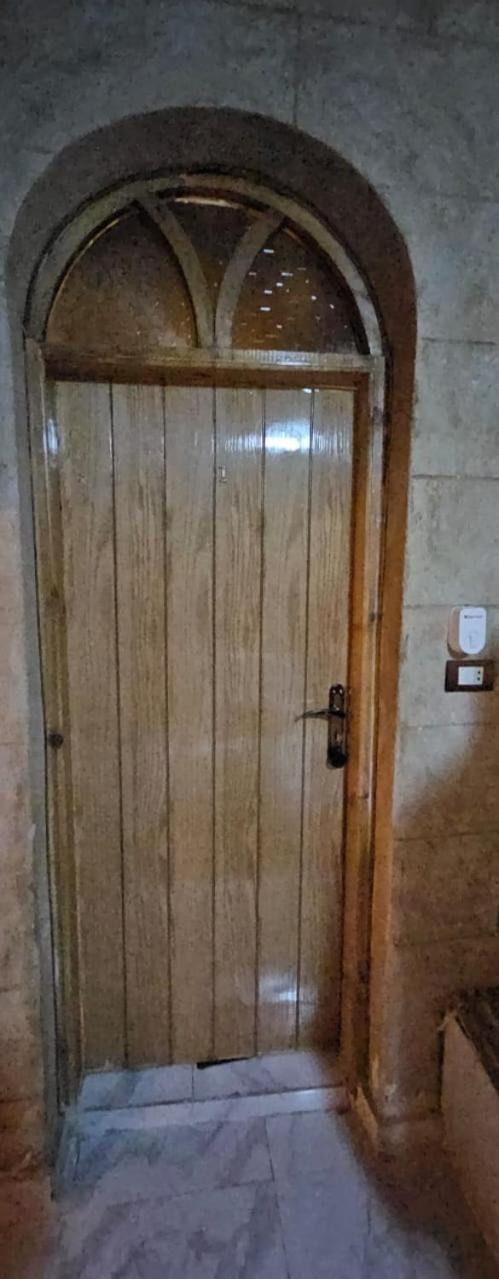 Guest house Queen House *
