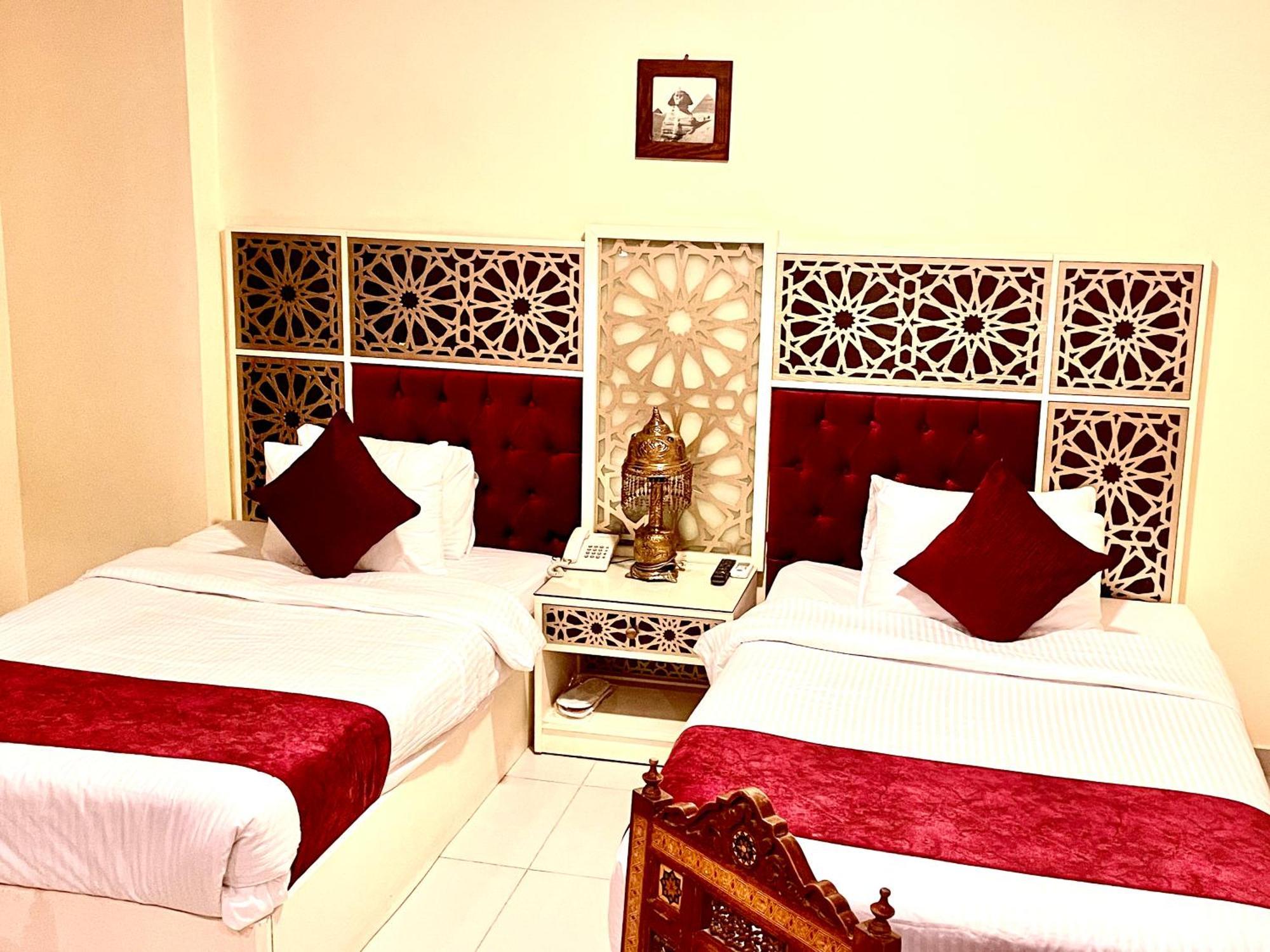Hotel Pyramids Tower Nazlet el-Sisi