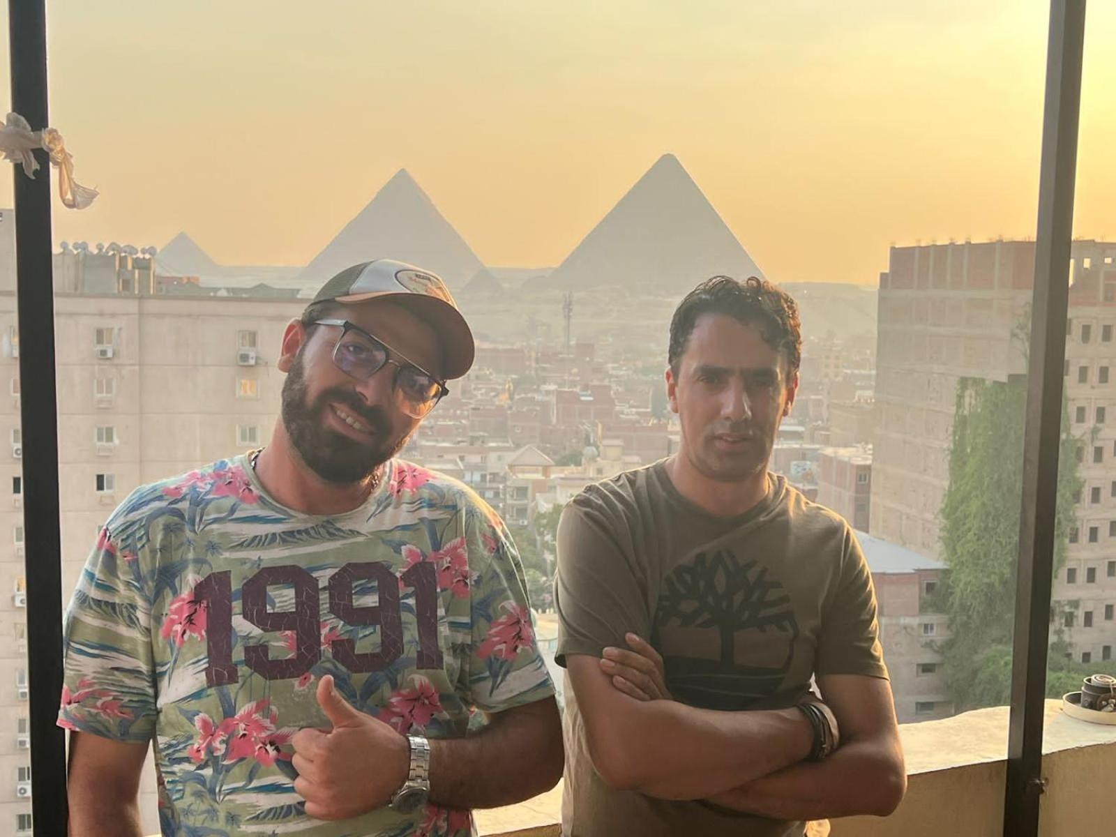 Jessy Pyramids View Hostel *