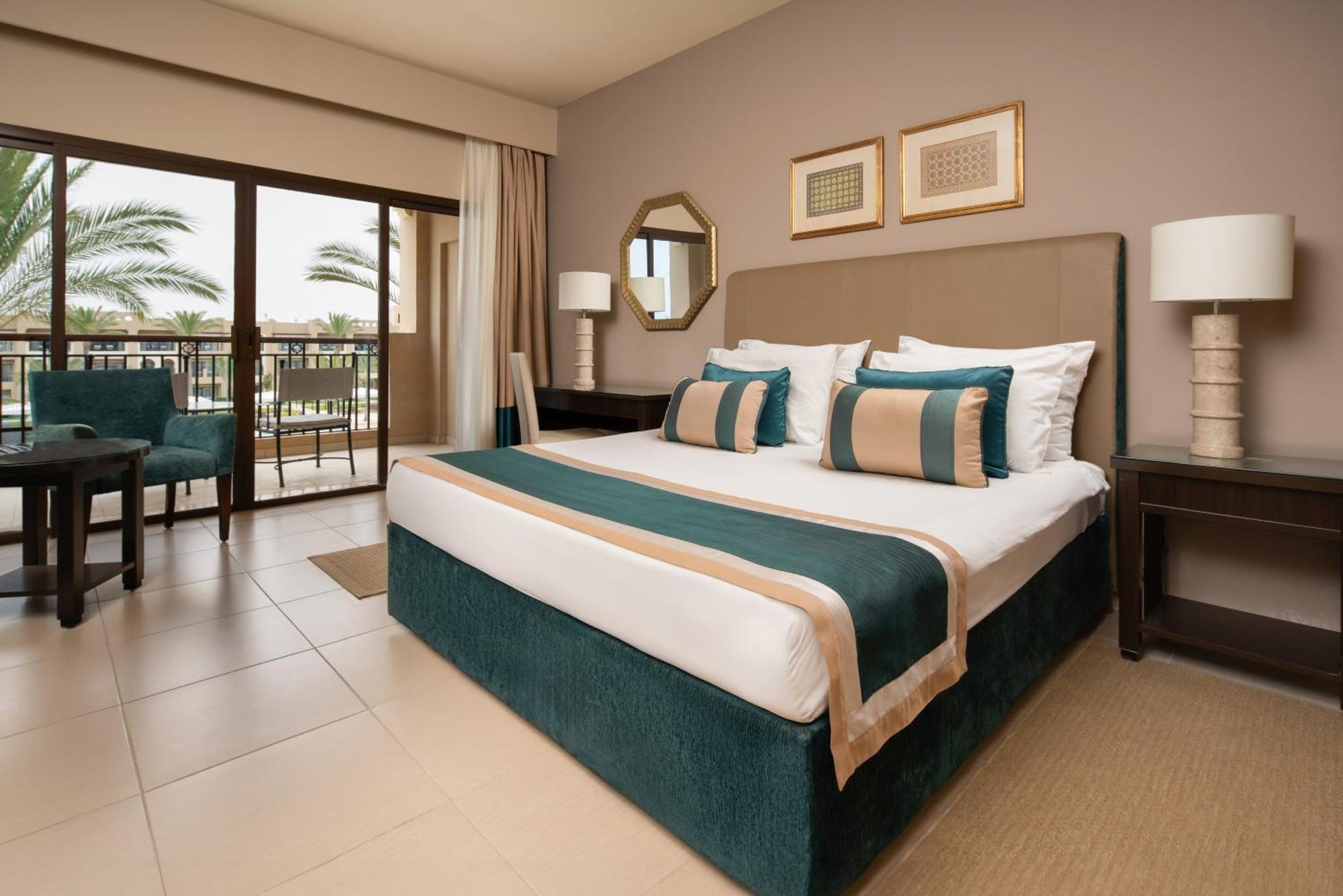 Jaz Oriental, Almaza Bay 5*