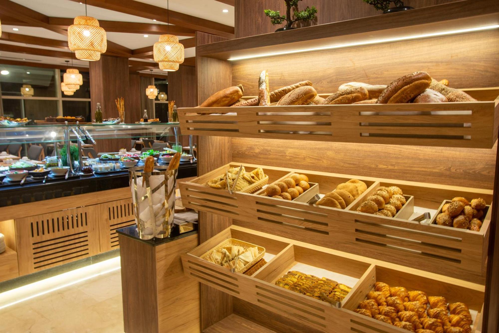 Novotel El Borg 4* Cairo