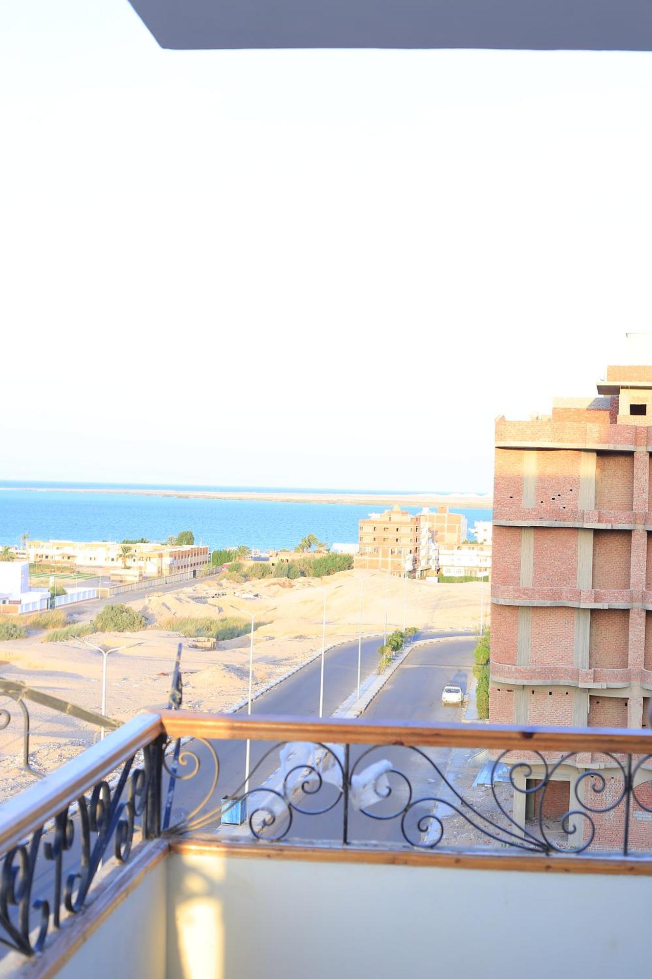 Heart Of Town Sea View Apartment Safaga