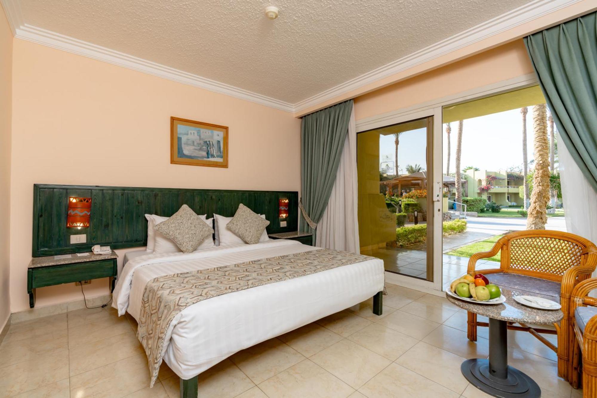 Palm Families And Couples Only Resort 4*