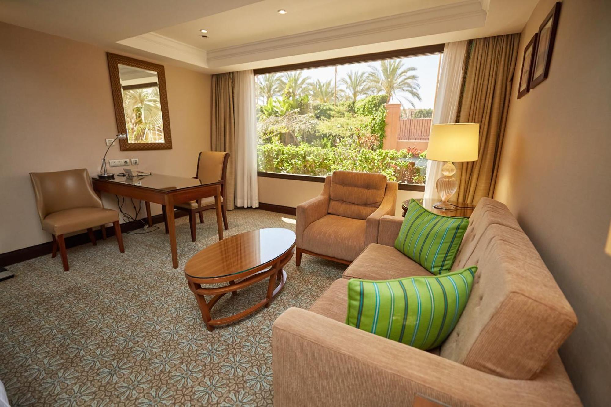 Hilton Alexandria King's Ranch King Mariout