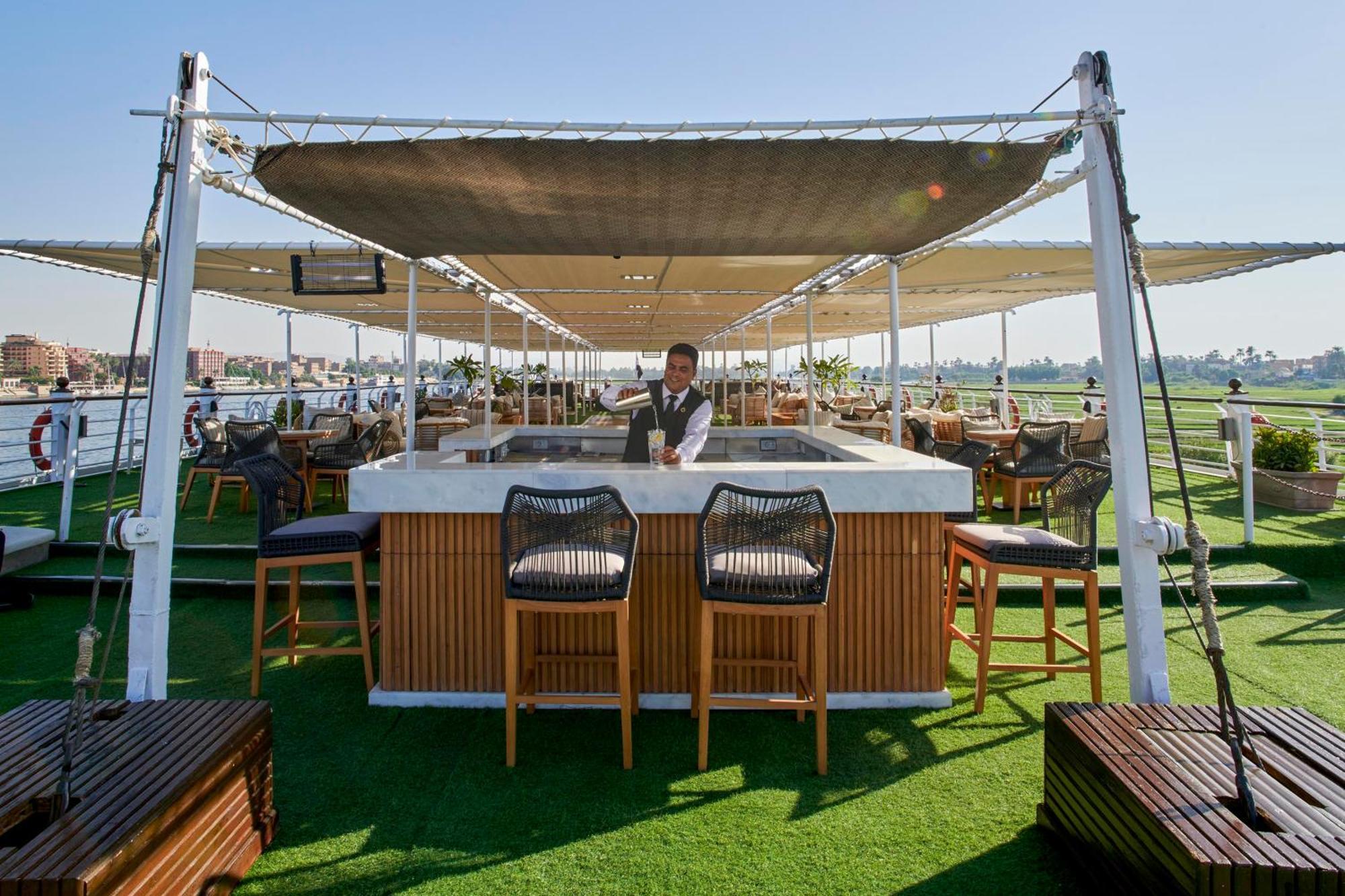 Otel Moevenpick Royal Lotus Nile Cruise, Every Monday Four Nights From Luxor, Every Friday Three Nights From Aswan - Including Excursions & Sightseeing