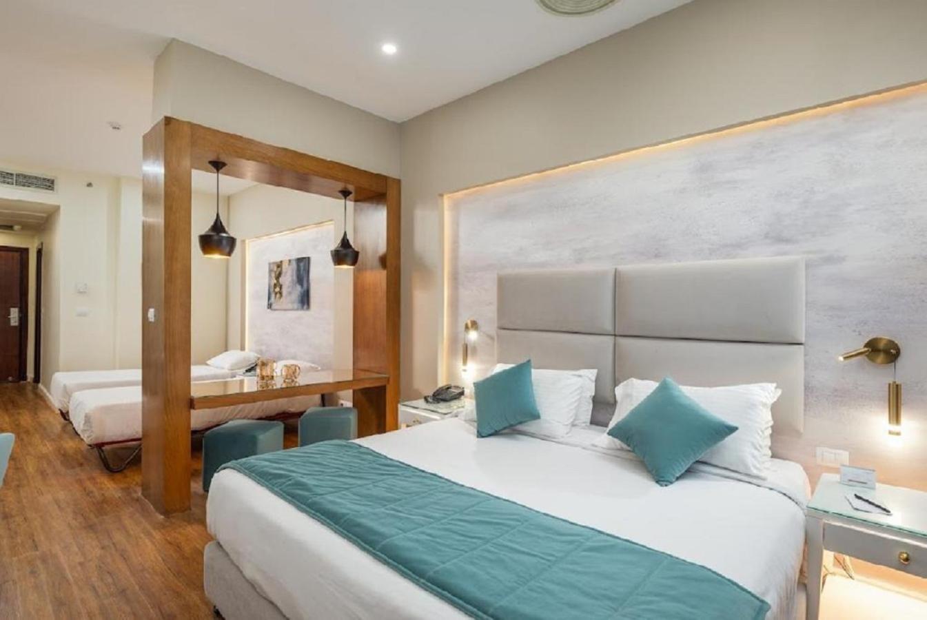 Tolip Family Park 5*