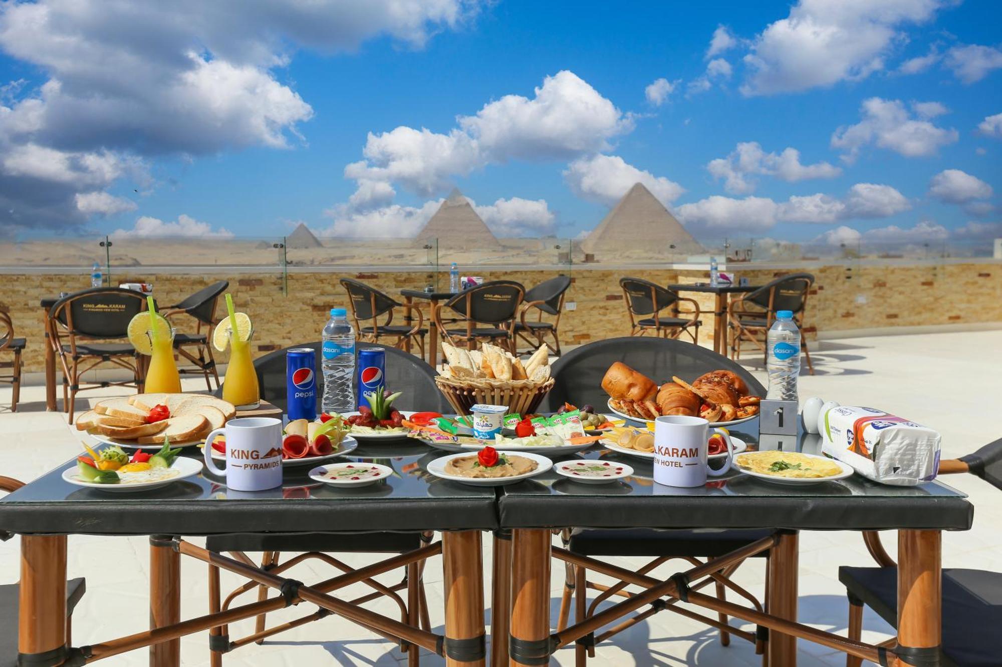 Venus Pyramids - Roof Access W Free Break Fast