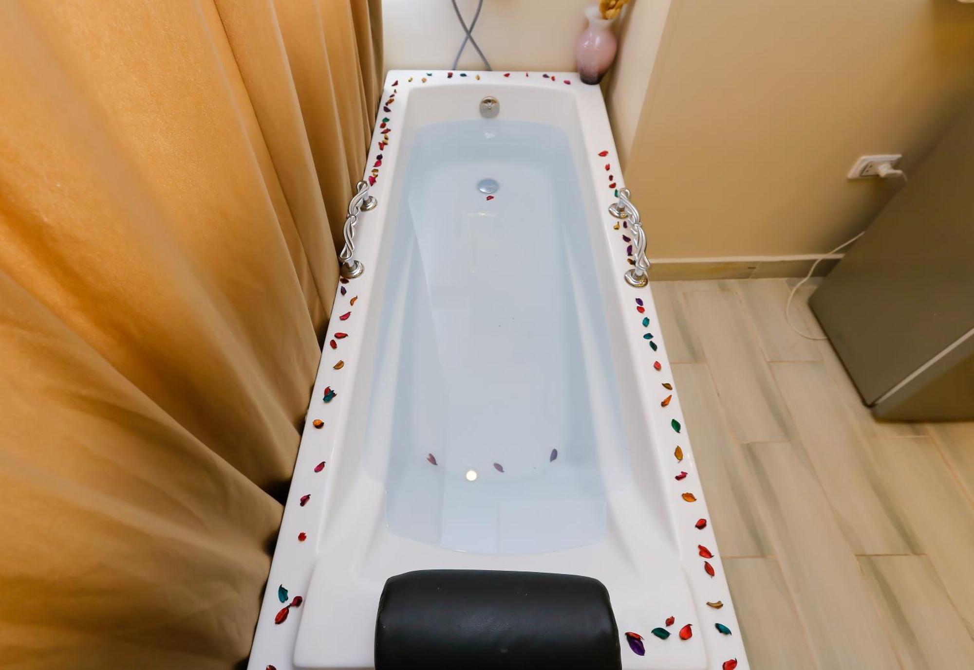 Guest house Venus Pyramids - Roof Access W Free Break Fast Kafrat al Jabal