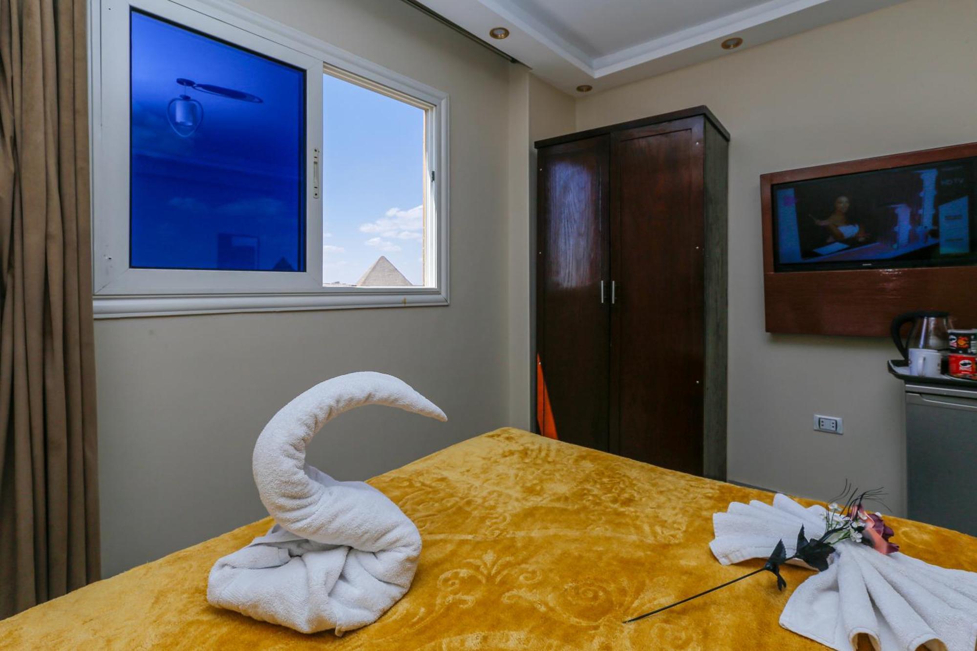Guest house Venus Pyramids - Roof Access W Free Break Fast 3*