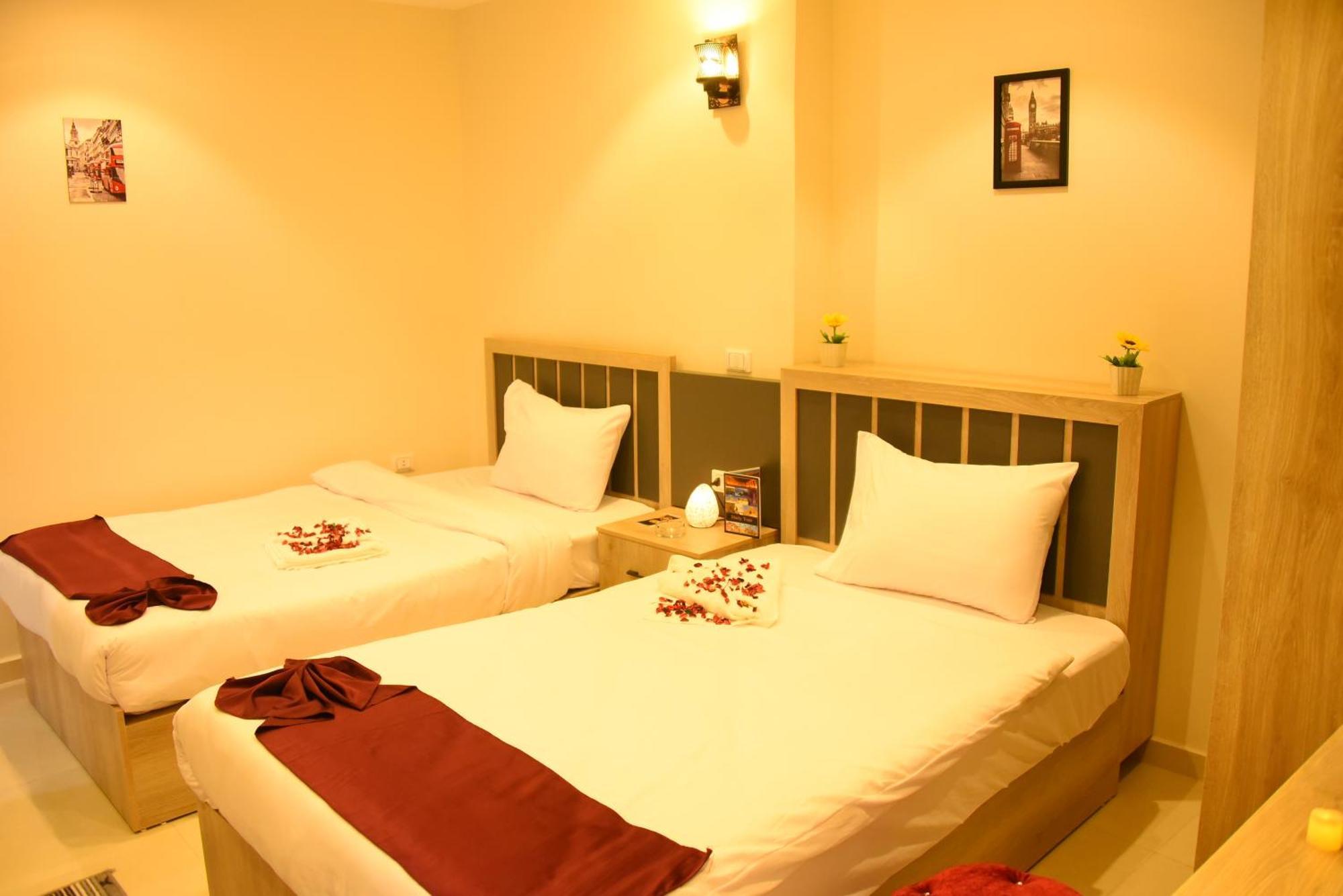 Inn Pyramids Kafrat al Jabal