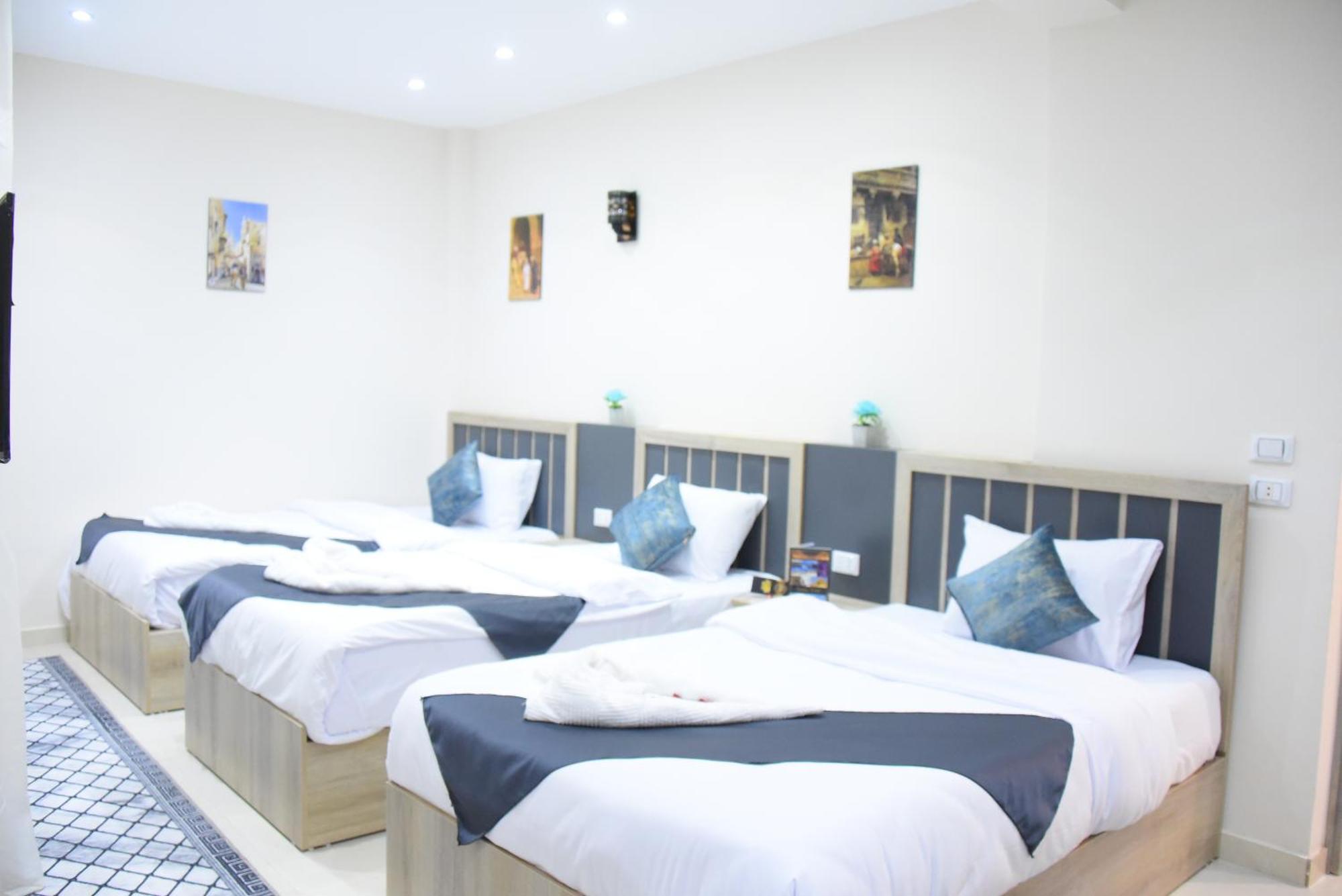 Pyramids Inn 3*