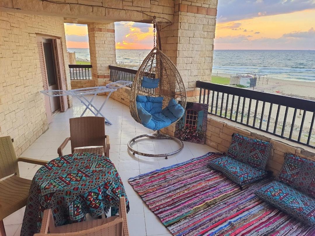 Apartment Bellevue Village Seaview Apartments: Family-friendly Agami Retreat