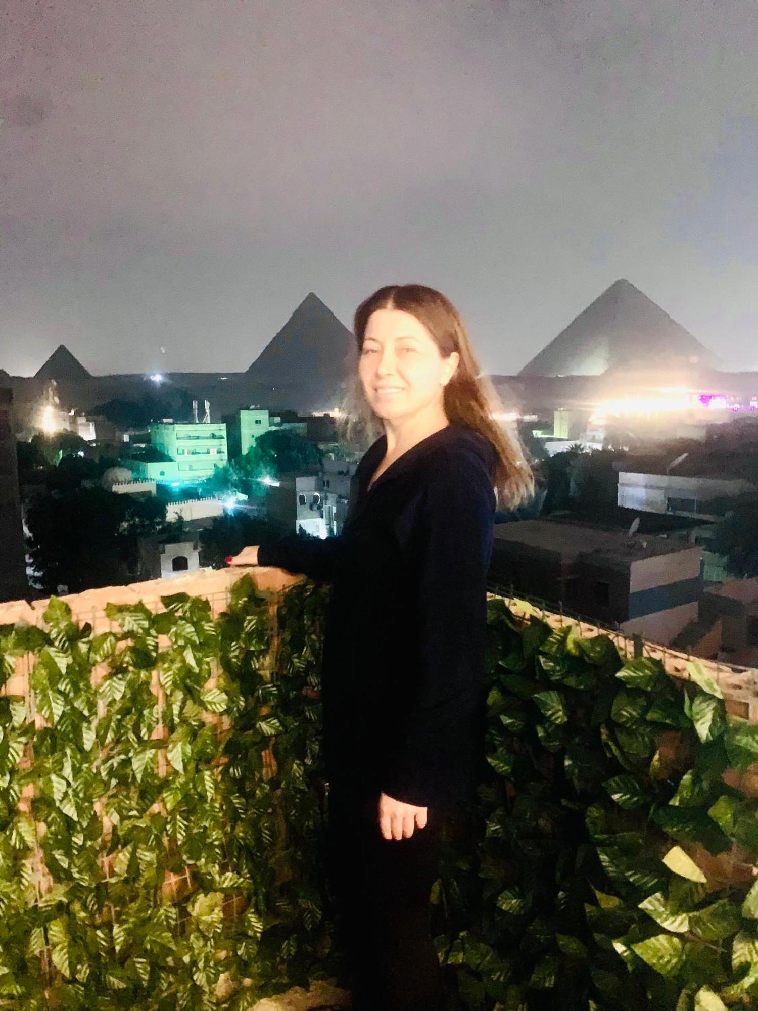 Loay Pyramids View Kahire