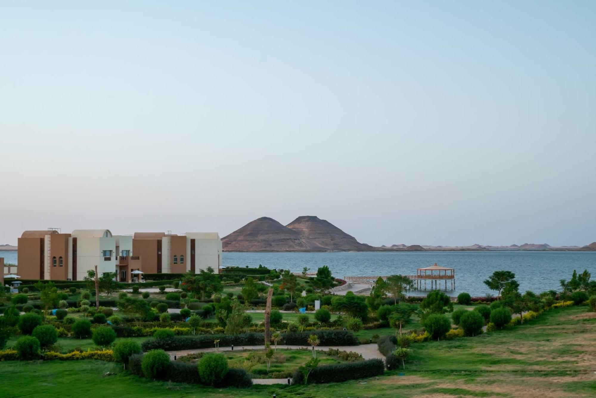 Hotel Azal Lagoons
