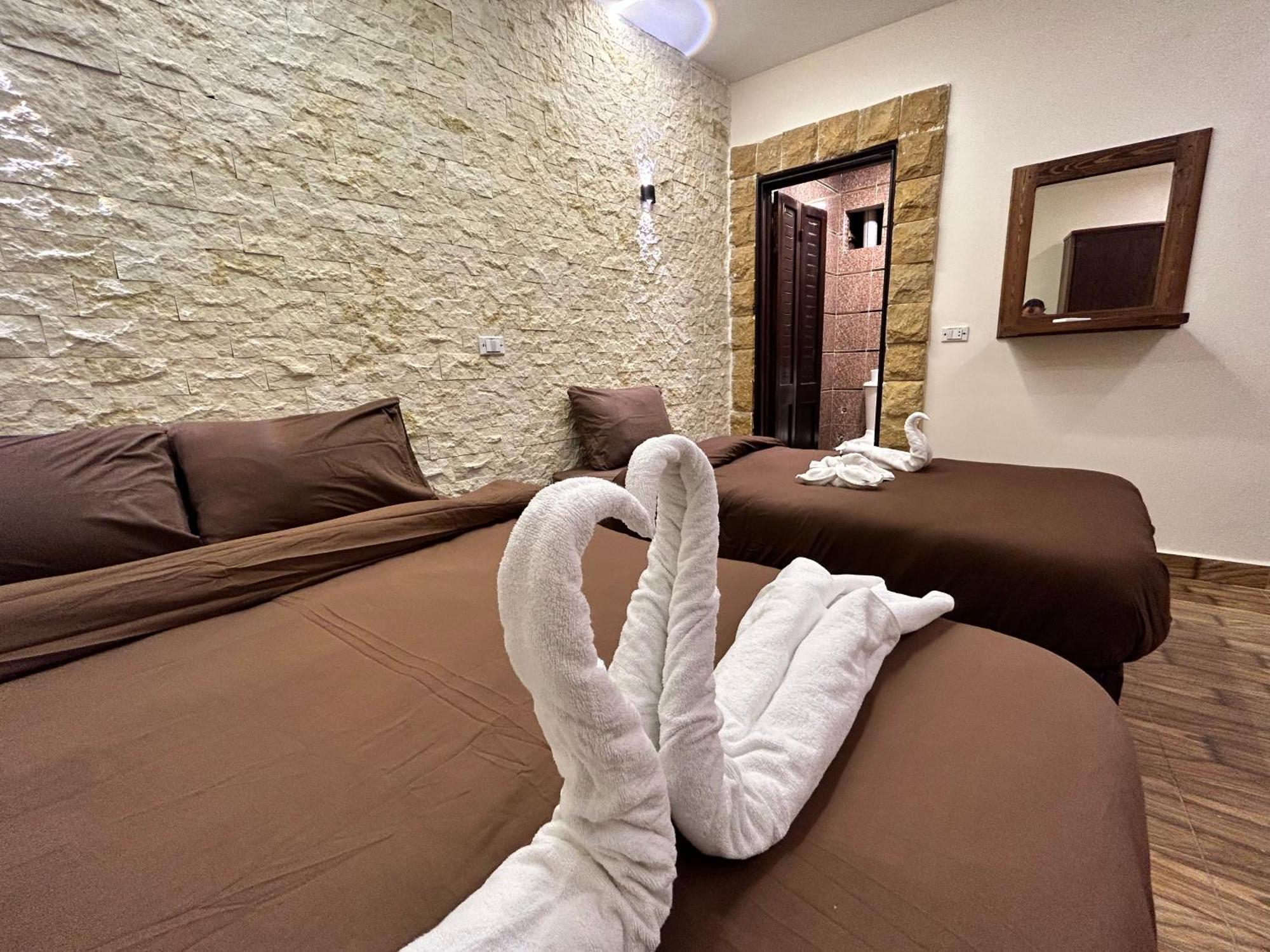 Sahara Pyramids Inn Kafrat al Jabal