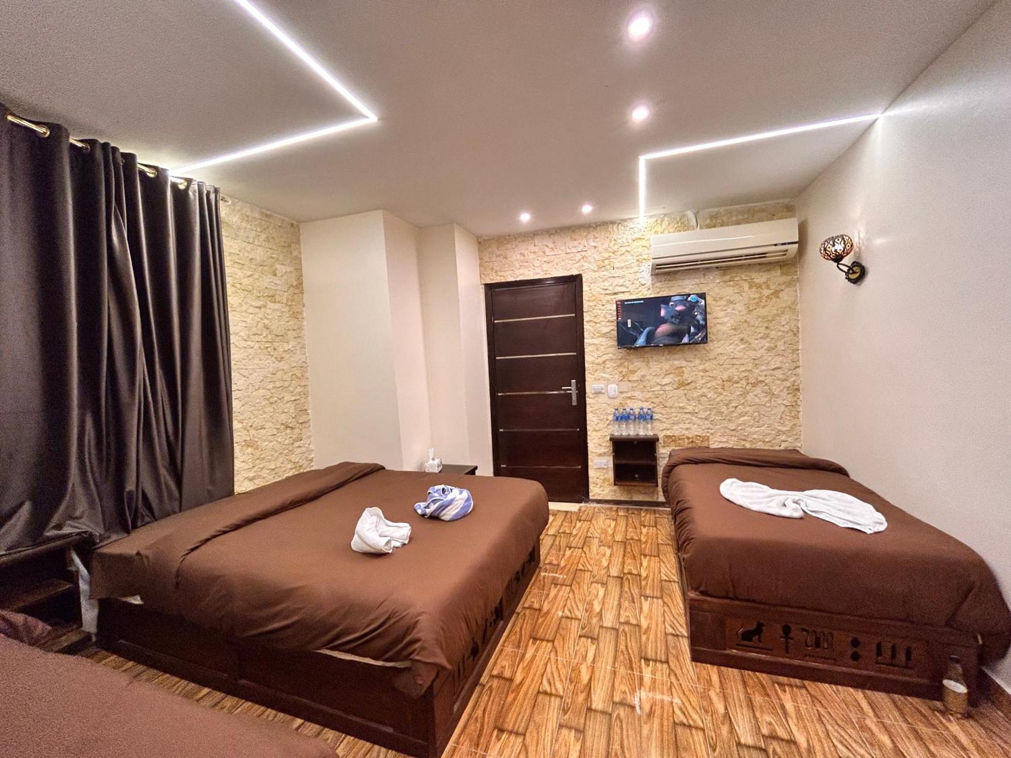 Inn Sahara Pyramids
