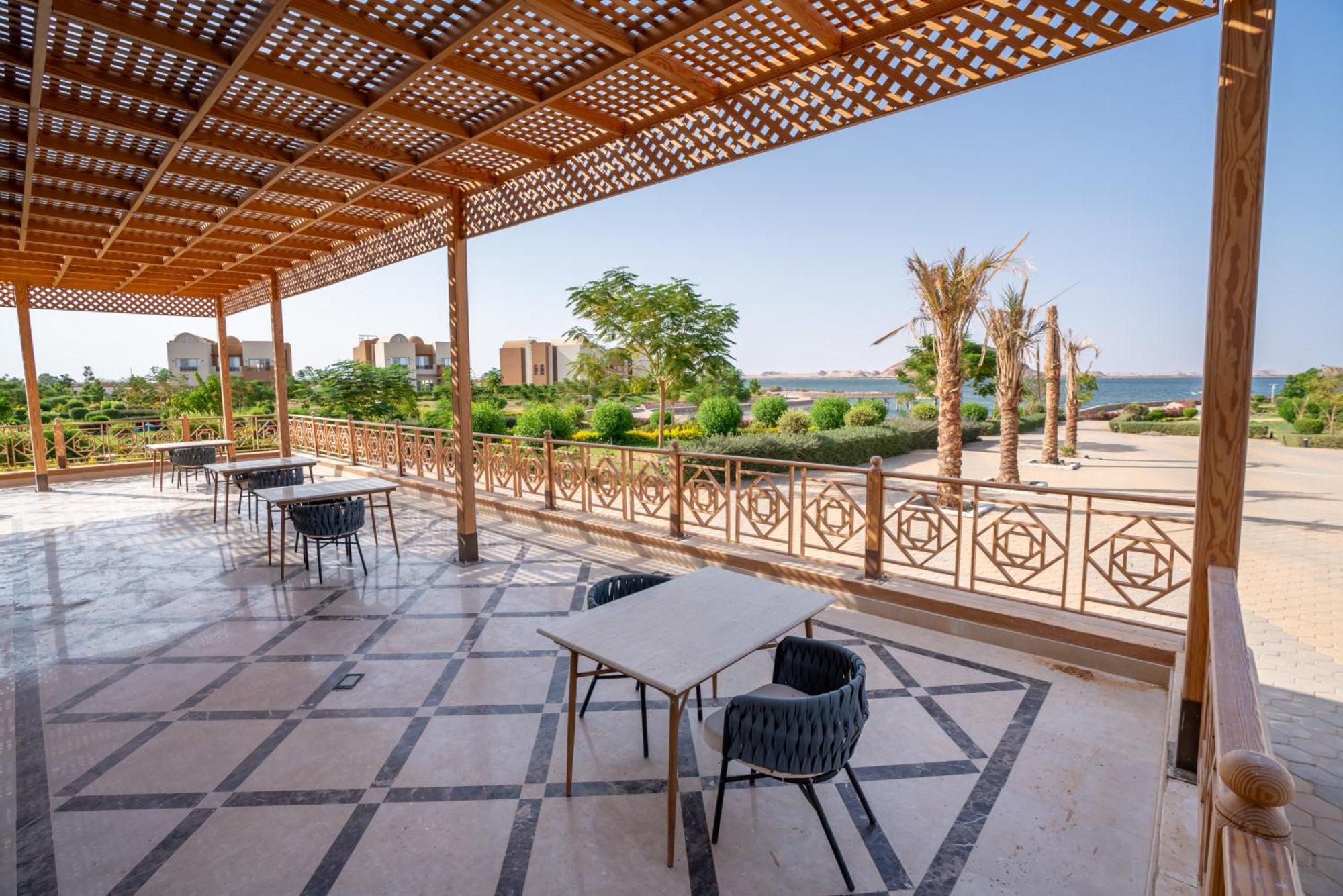 Azal Lagoons Hotel