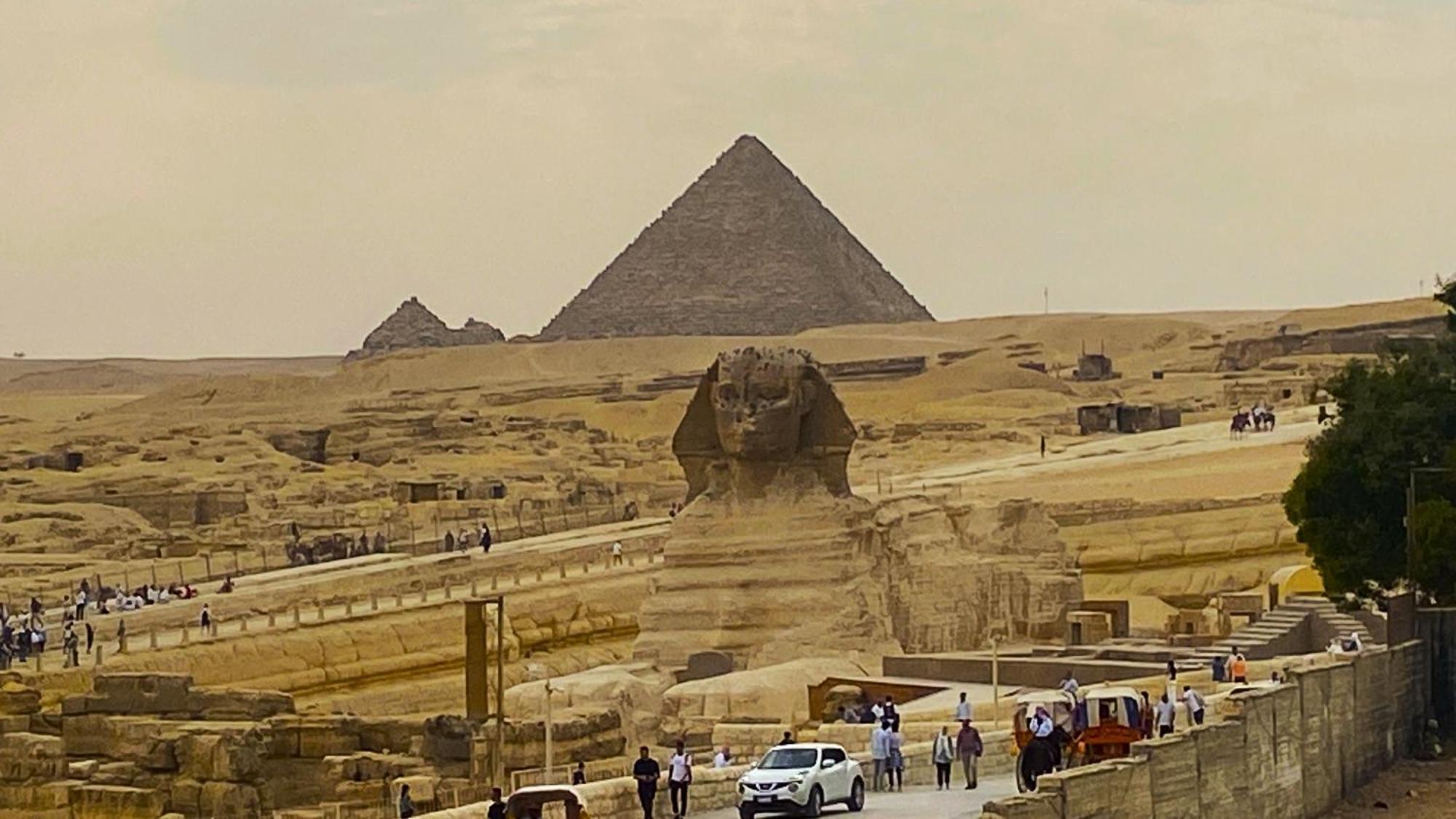 Seven Pyramids Panoramic View Oda ve Kahvaltı *