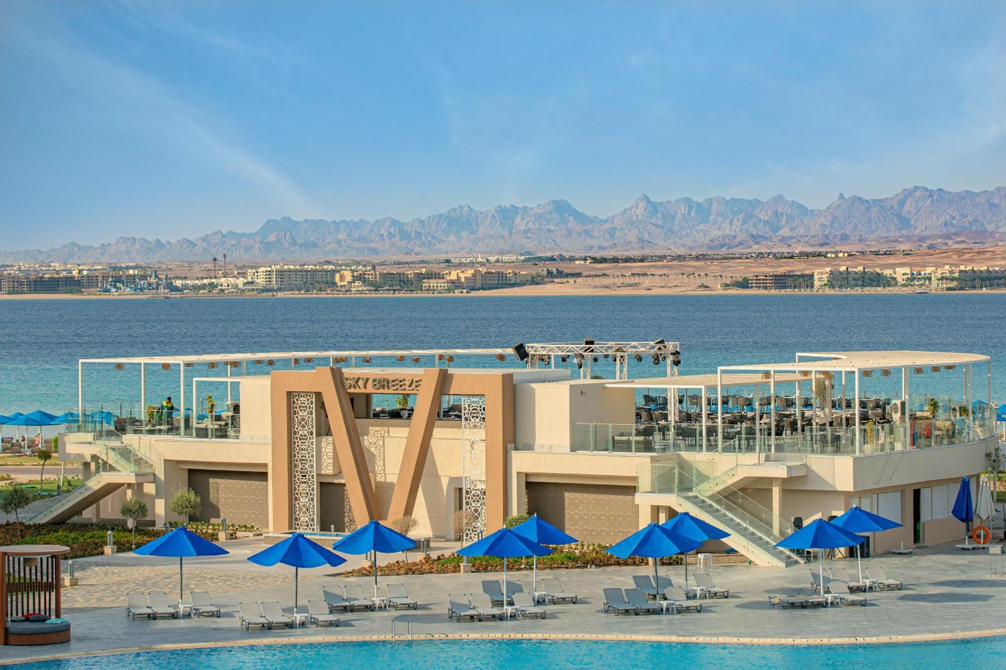 The V Luxury Sahl Hasheesh