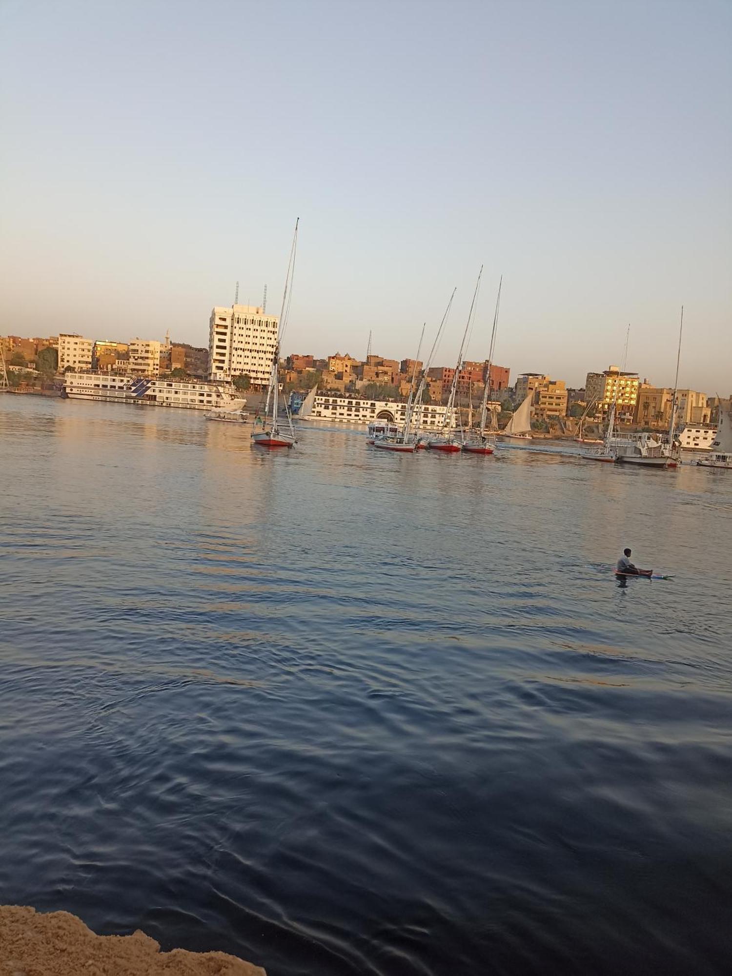 Awi Apartment Aswan