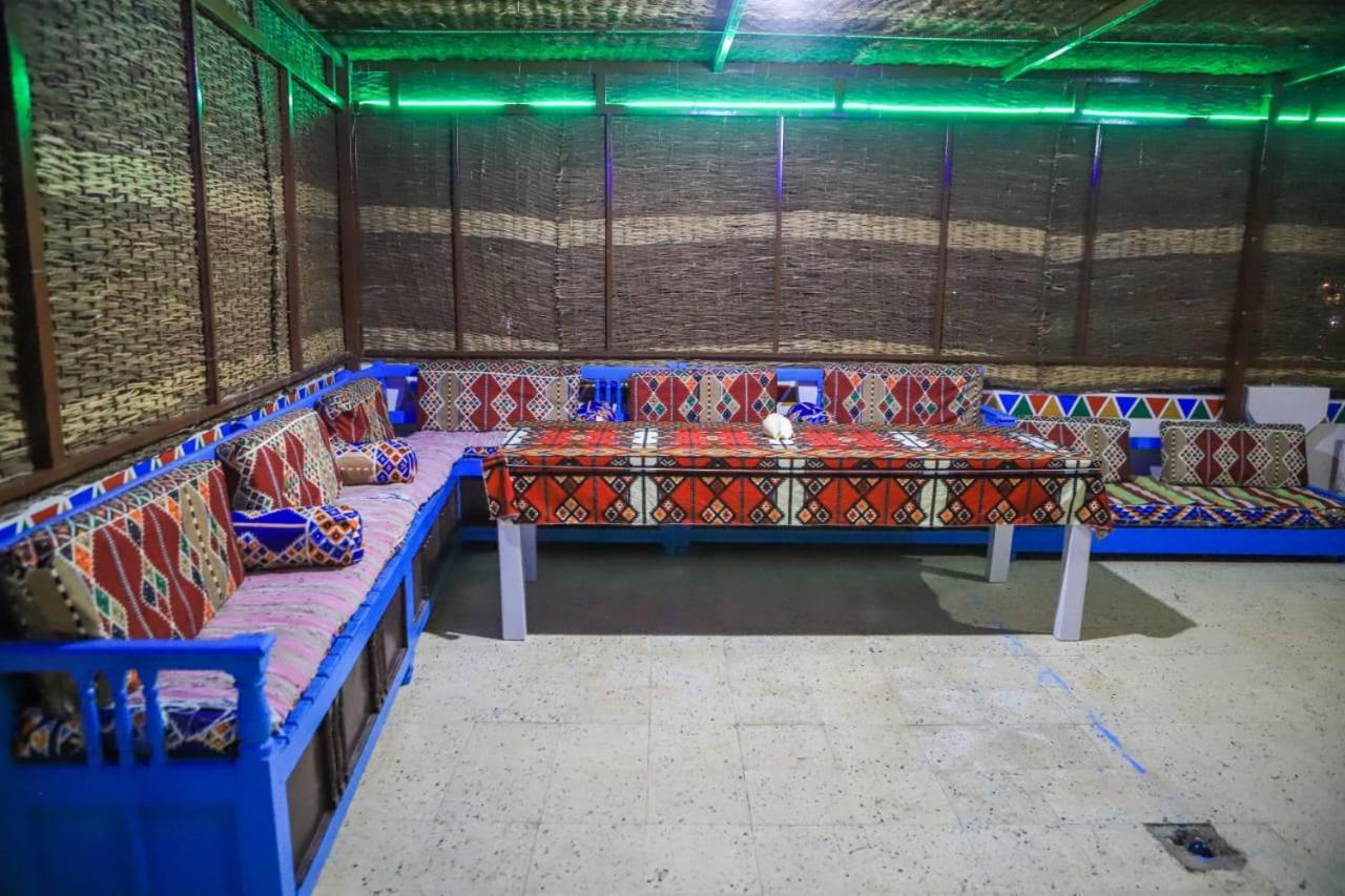 Shahhat House *