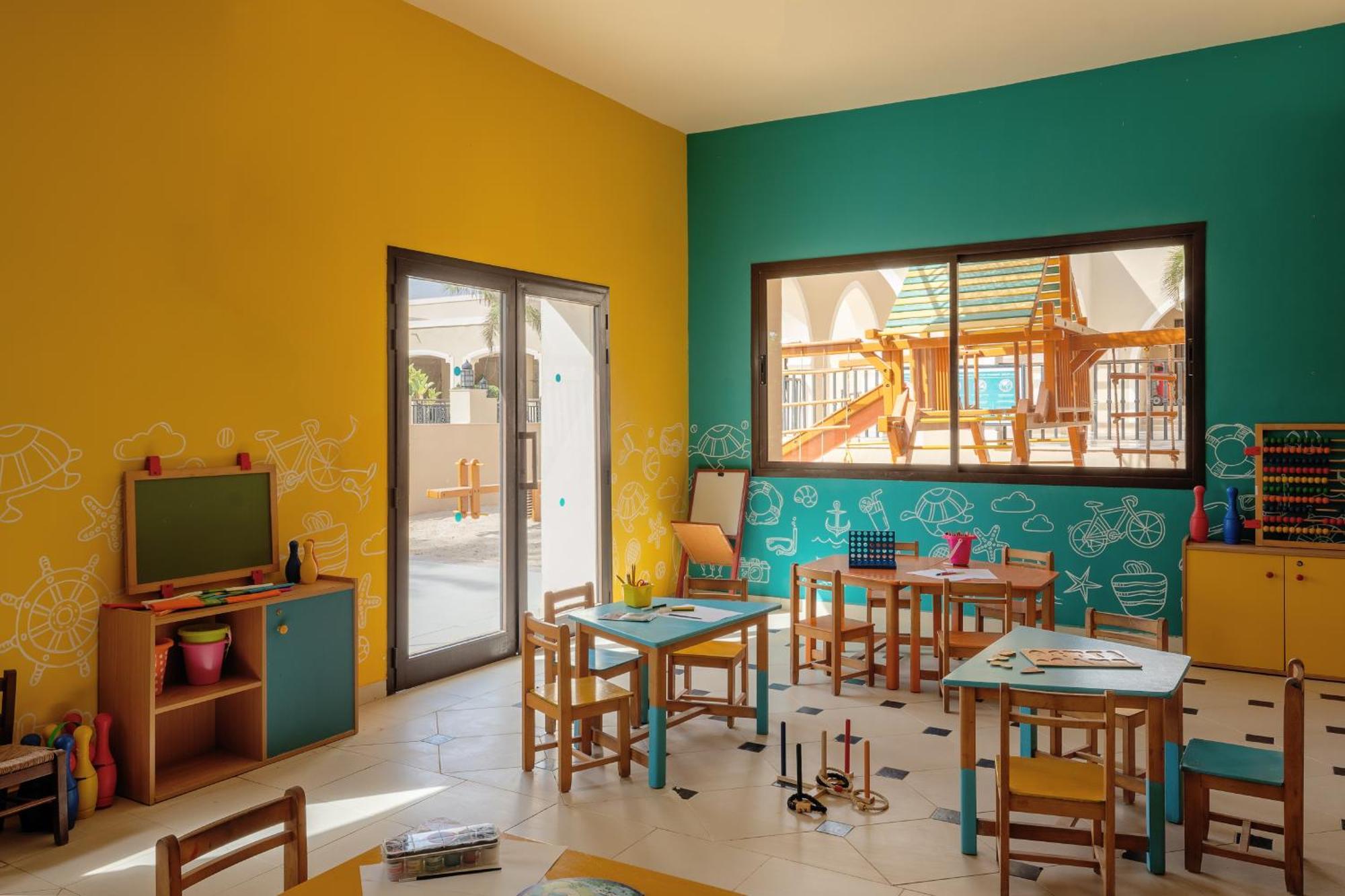 Jaz Oriental, Almaza Bay