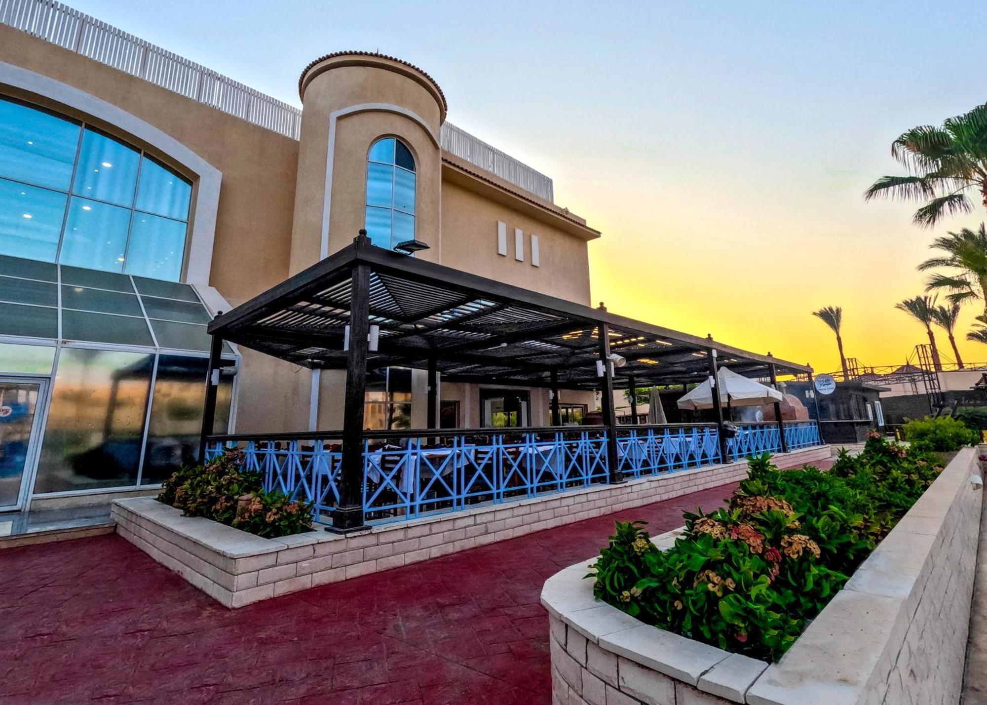 Ivy Cyrene Island Aqua Park (adults Only) Resort 4*