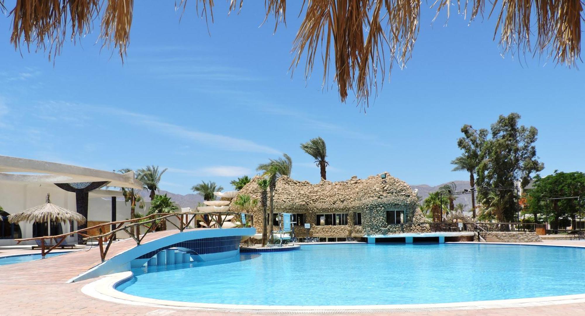 Resort Time Coral