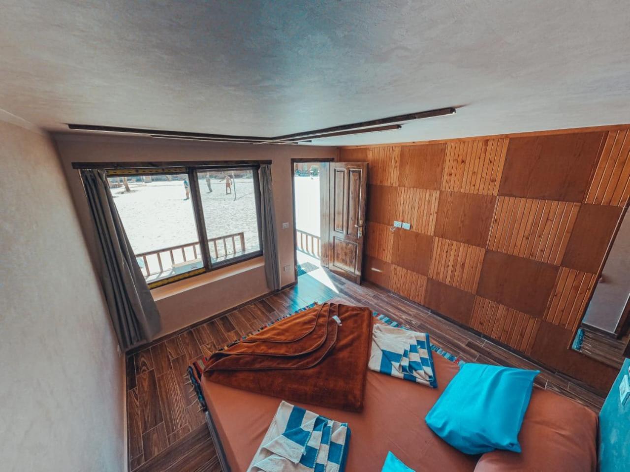 Hotel Paradise Sweir