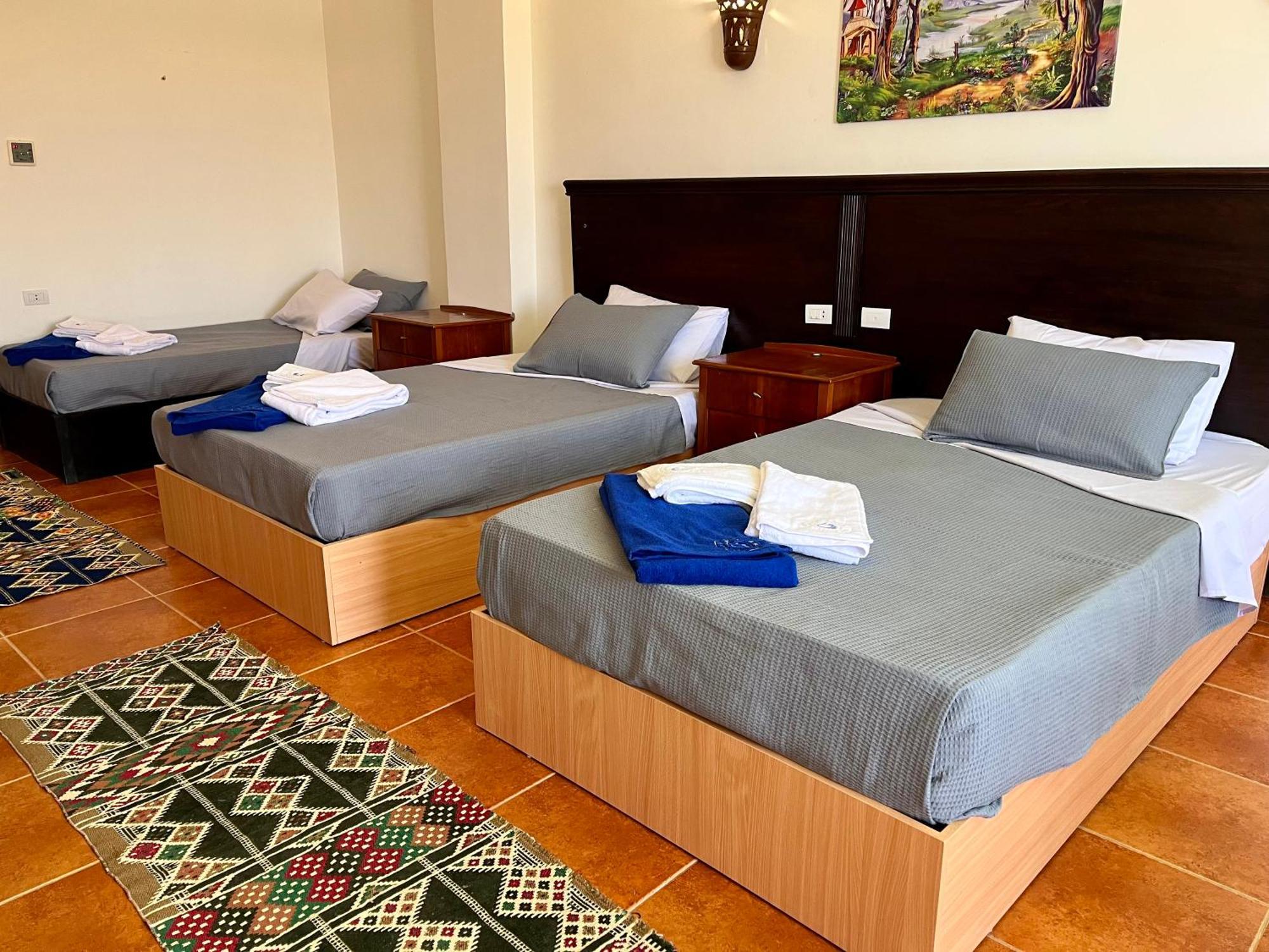 Star House (adults Only)