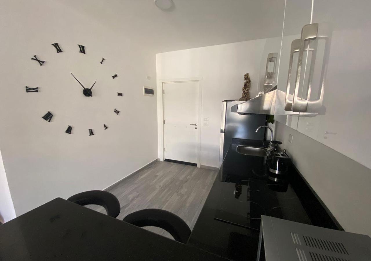 Sanctuary Sunlit Haven With 4 Pools, Rooftop Sunsets & Gourmet Bites Steps Away Hurghada